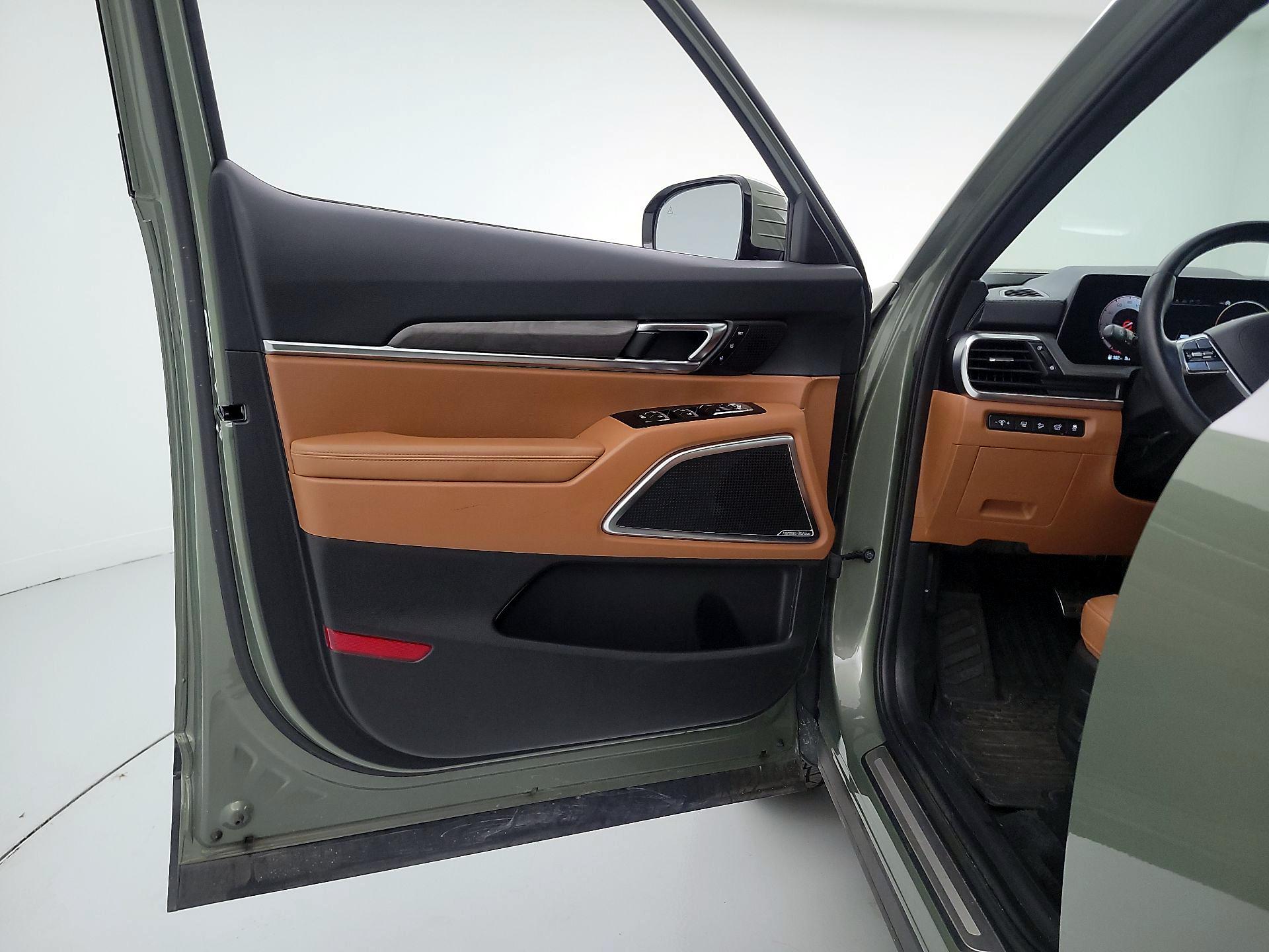 Thumbnail: 2024 Kia Telluride - 10