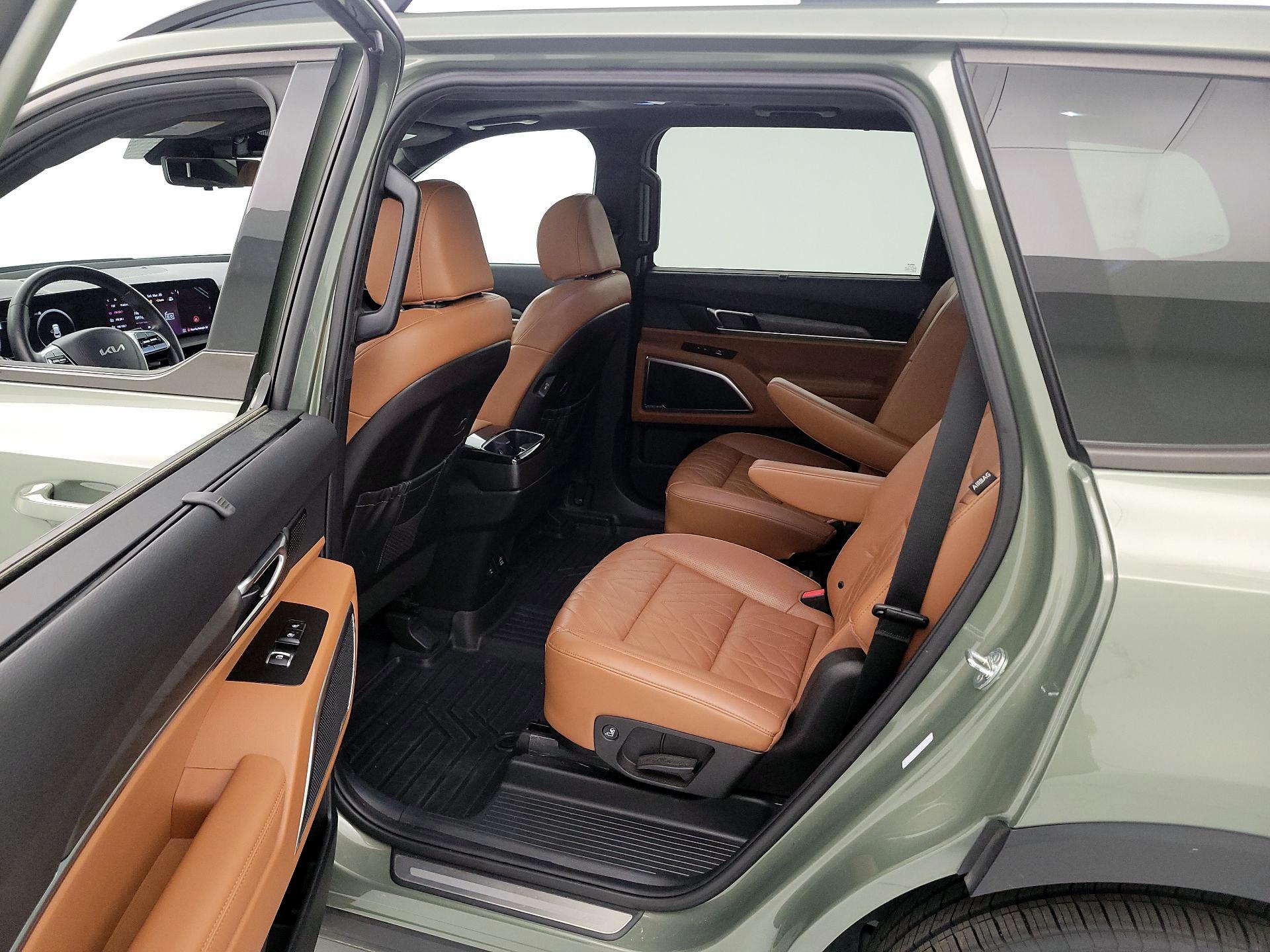 Thumbnail: 2024 Kia Telluride - 19