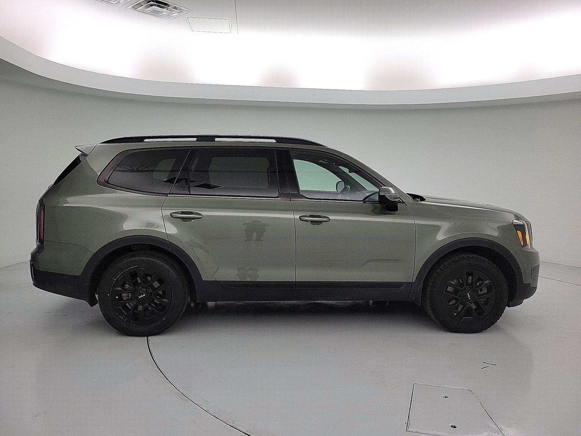 Thumbnail: 2024 Kia Telluride - 4