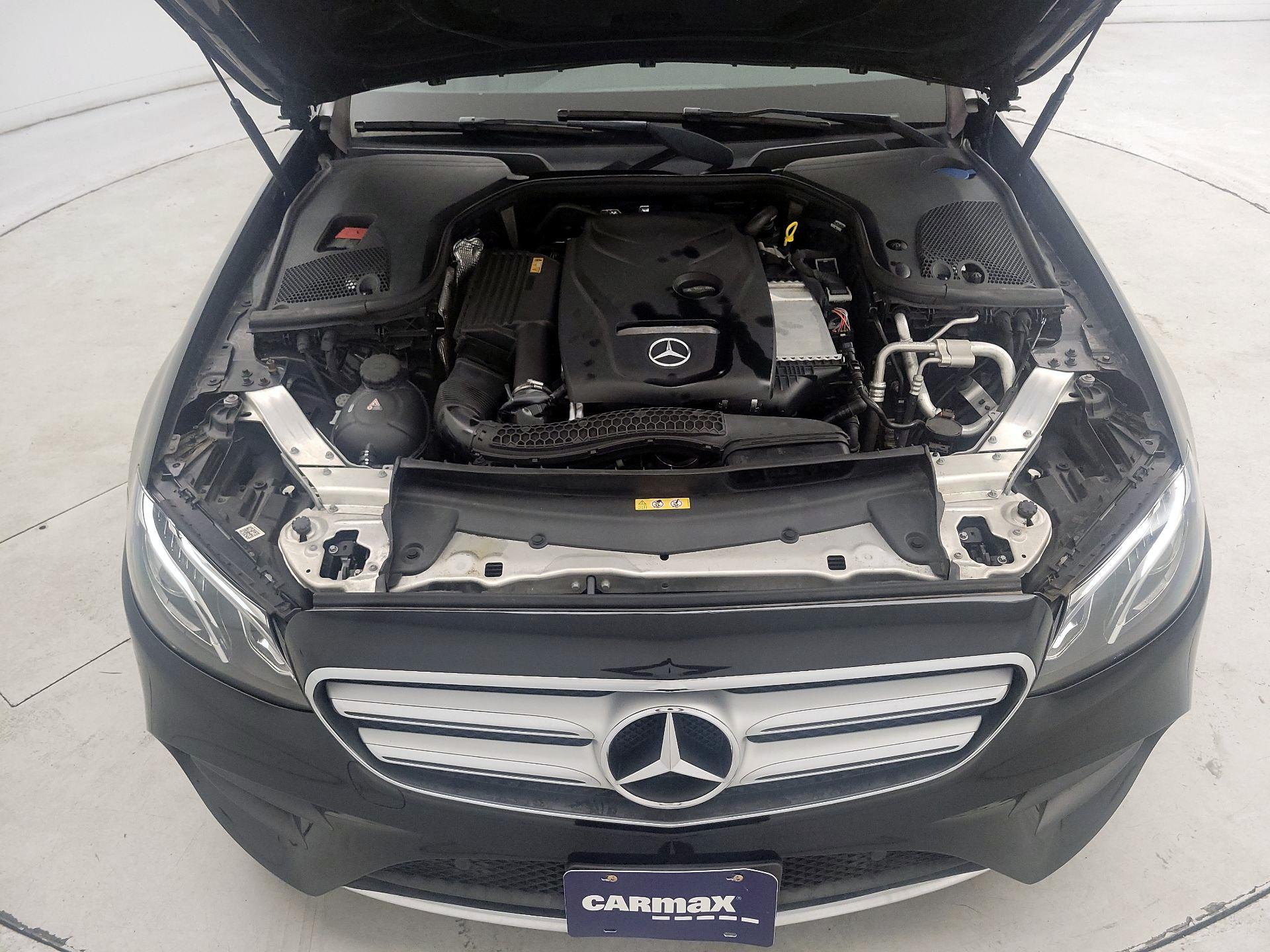Thumbnail: 2017 Mercedes-Benz E-Class - 19