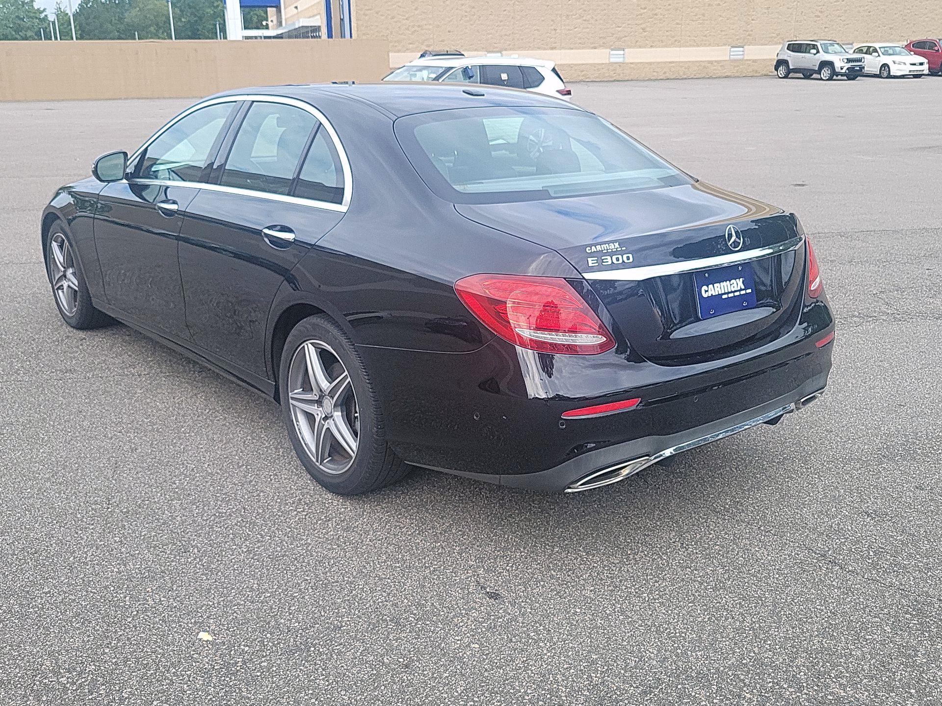 Thumbnail: 2017 Mercedes-Benz E-Class - 7