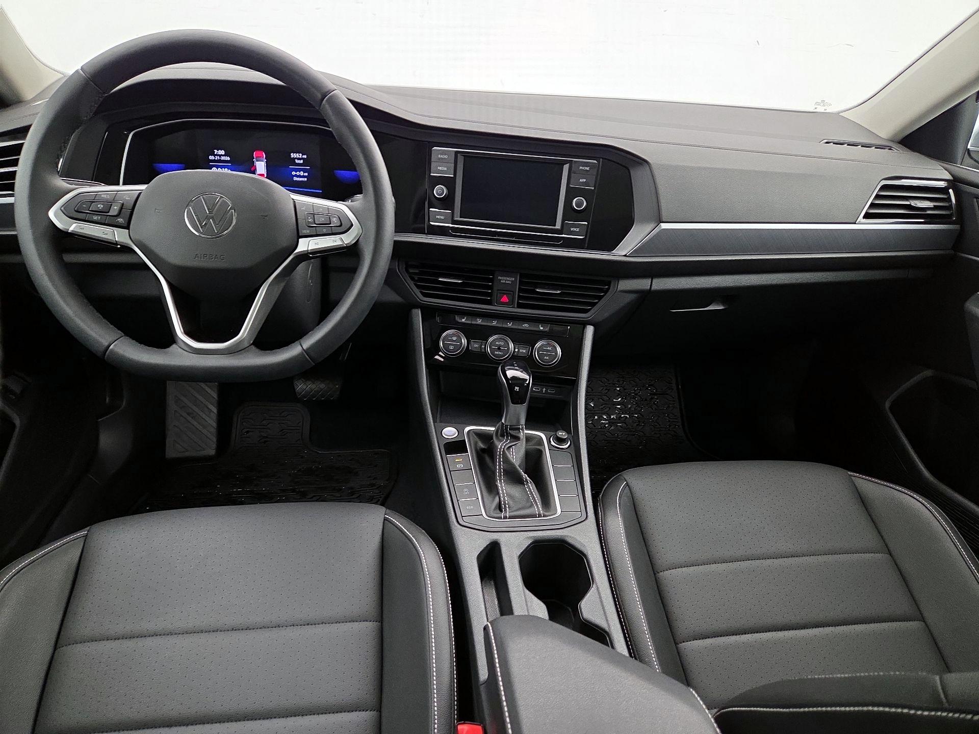 Thumbnail: 2024 Volkswagen Jetta - 9