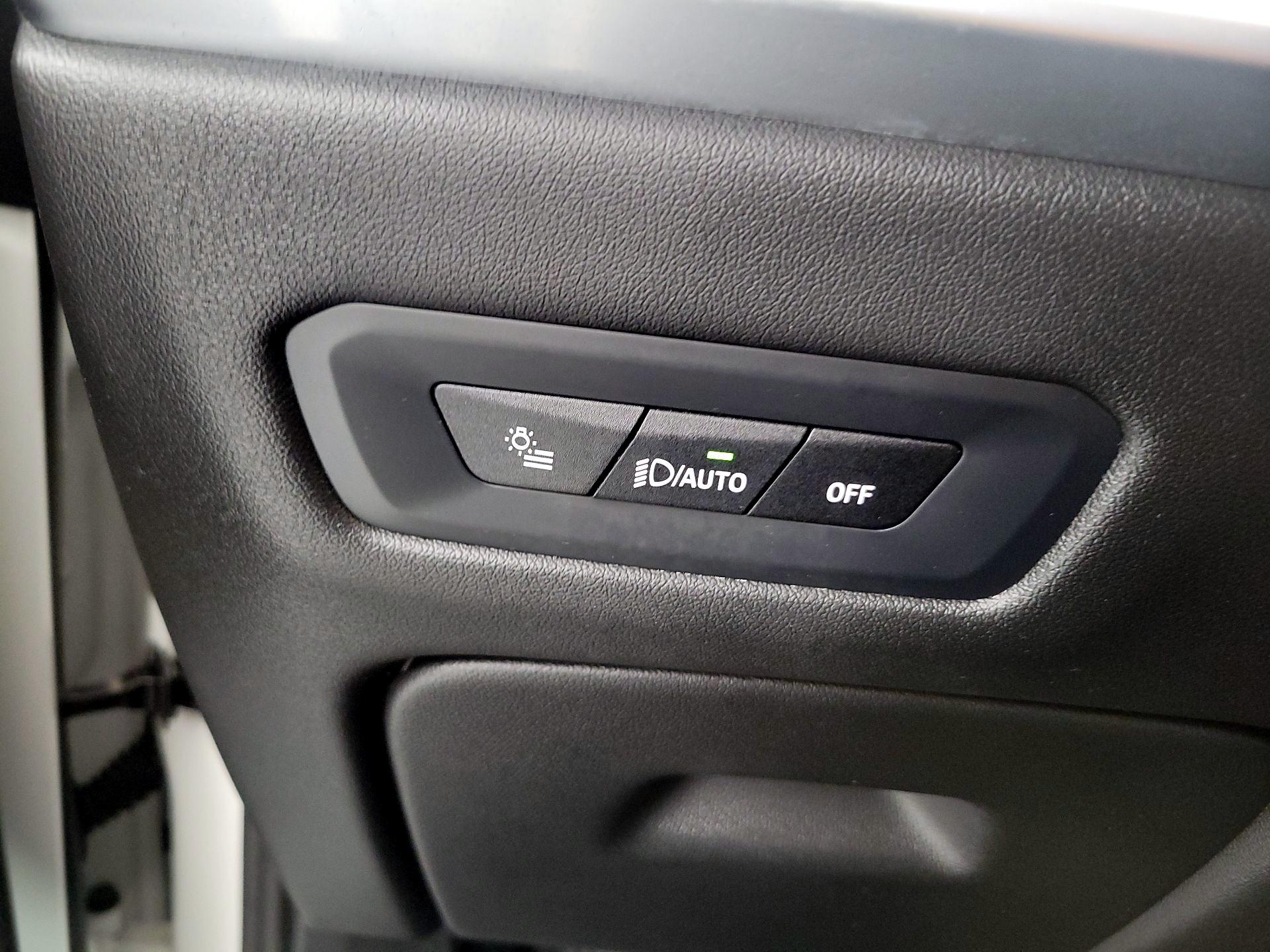 Thumbnail: 2025 BMW X5 - 13