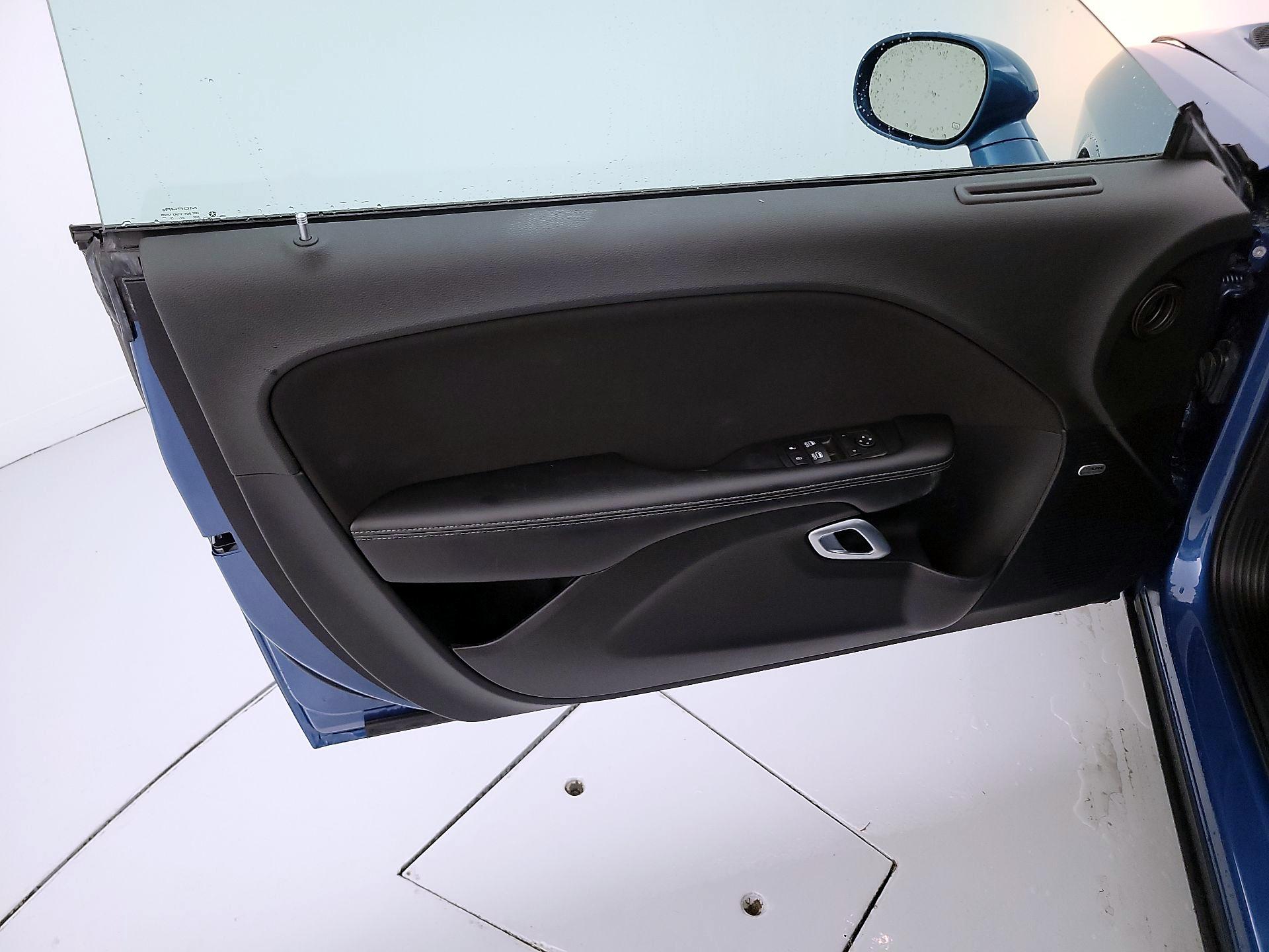 Thumbnail: 2021 Dodge Challenger - 12