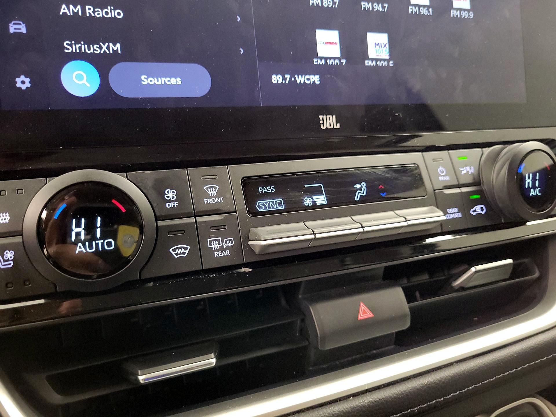 Thumbnail: 2024 Toyota Grand Highlander - 16