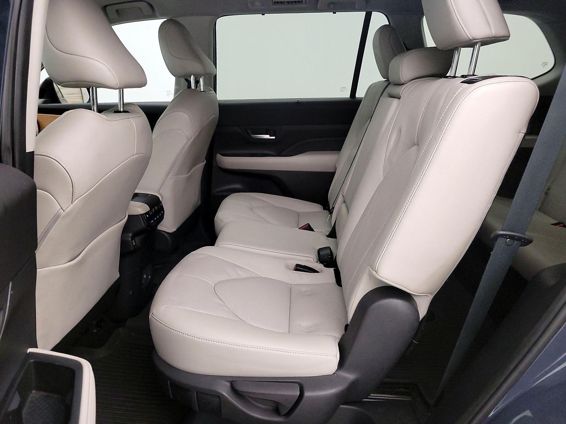 Thumbnail: 2024 Toyota Grand Highlander - 19