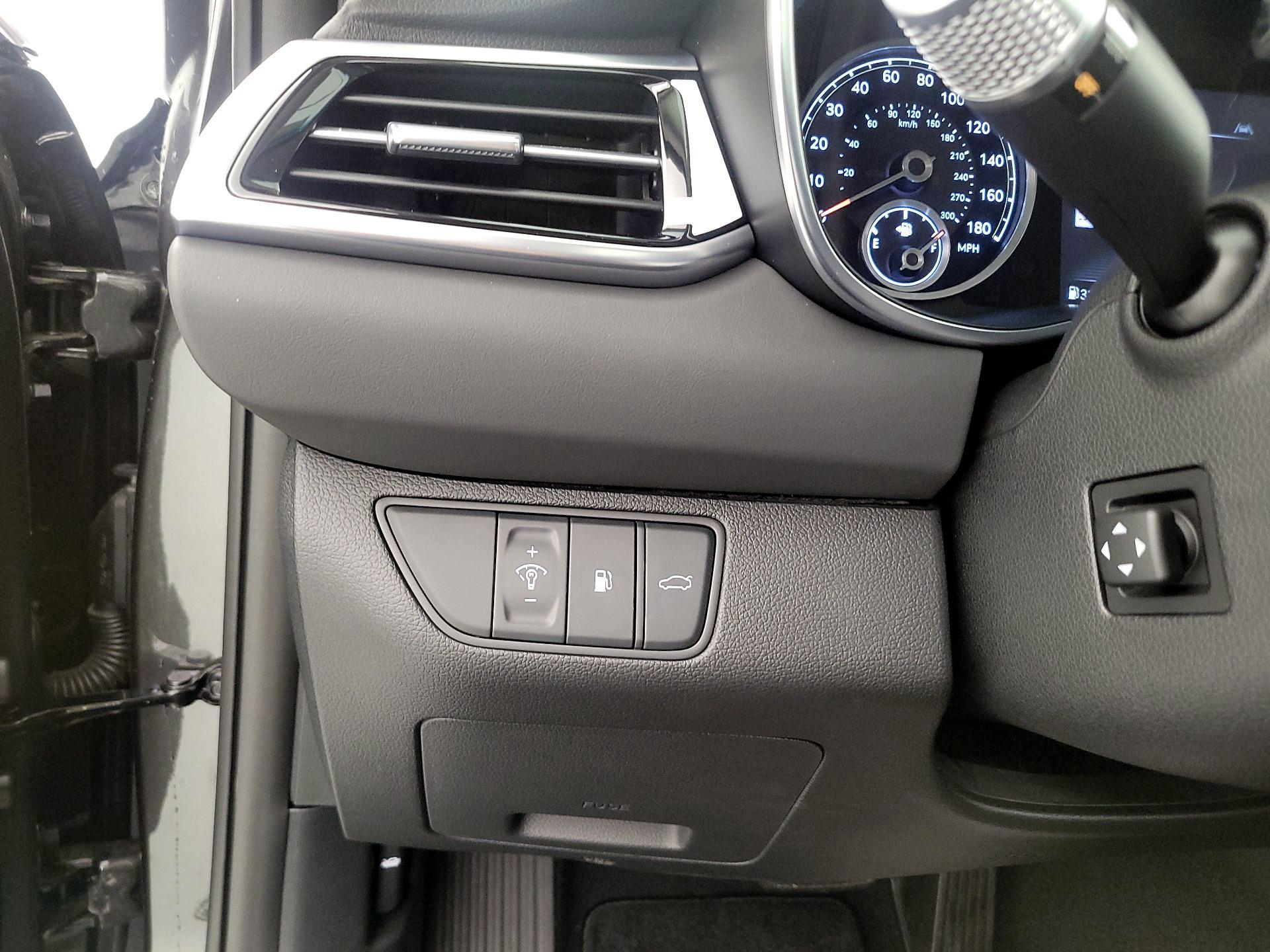 Thumbnail: 2026 Genesis G70 - 13