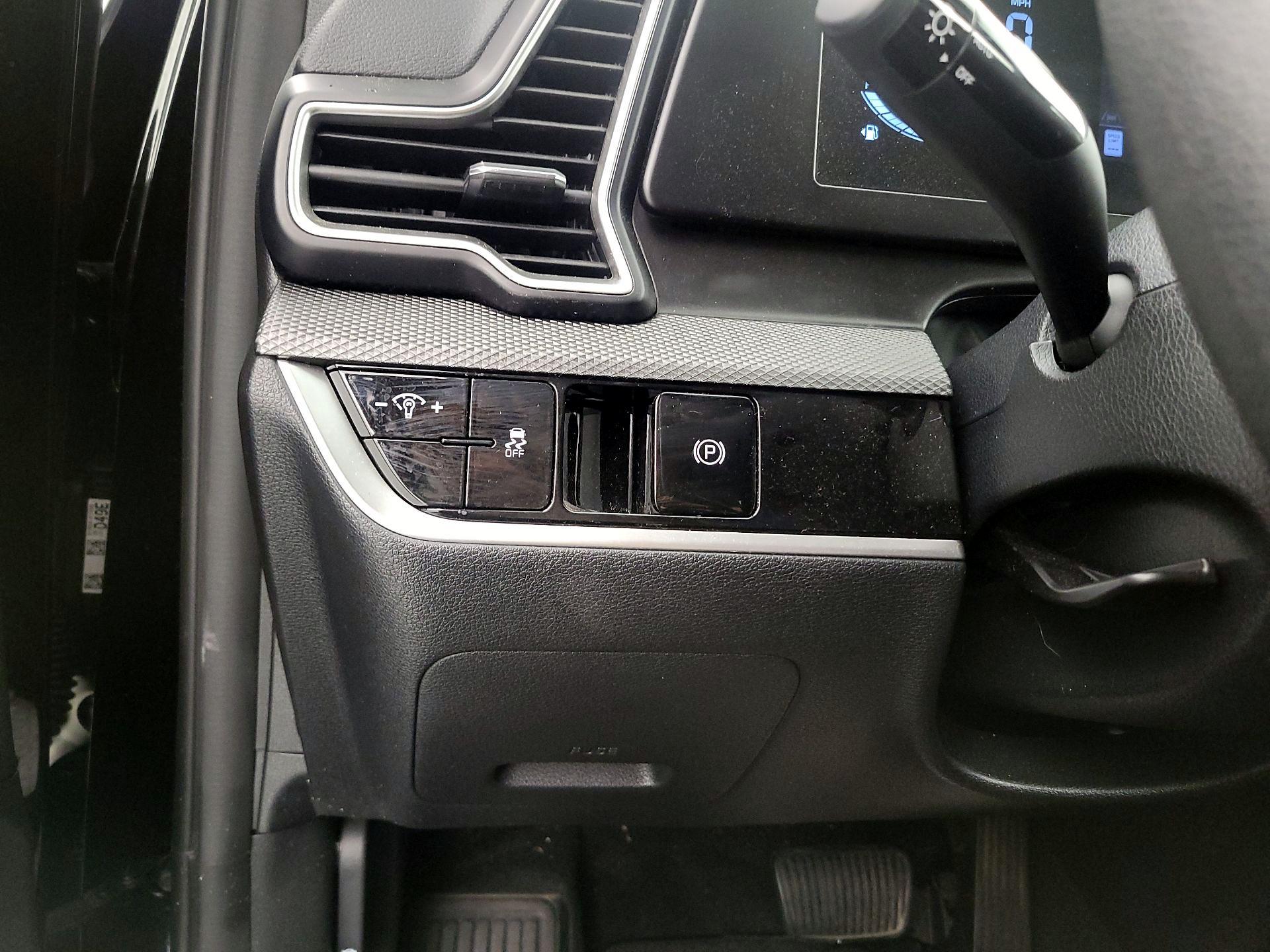 Thumbnail: 2024 Kia Sportage - 13