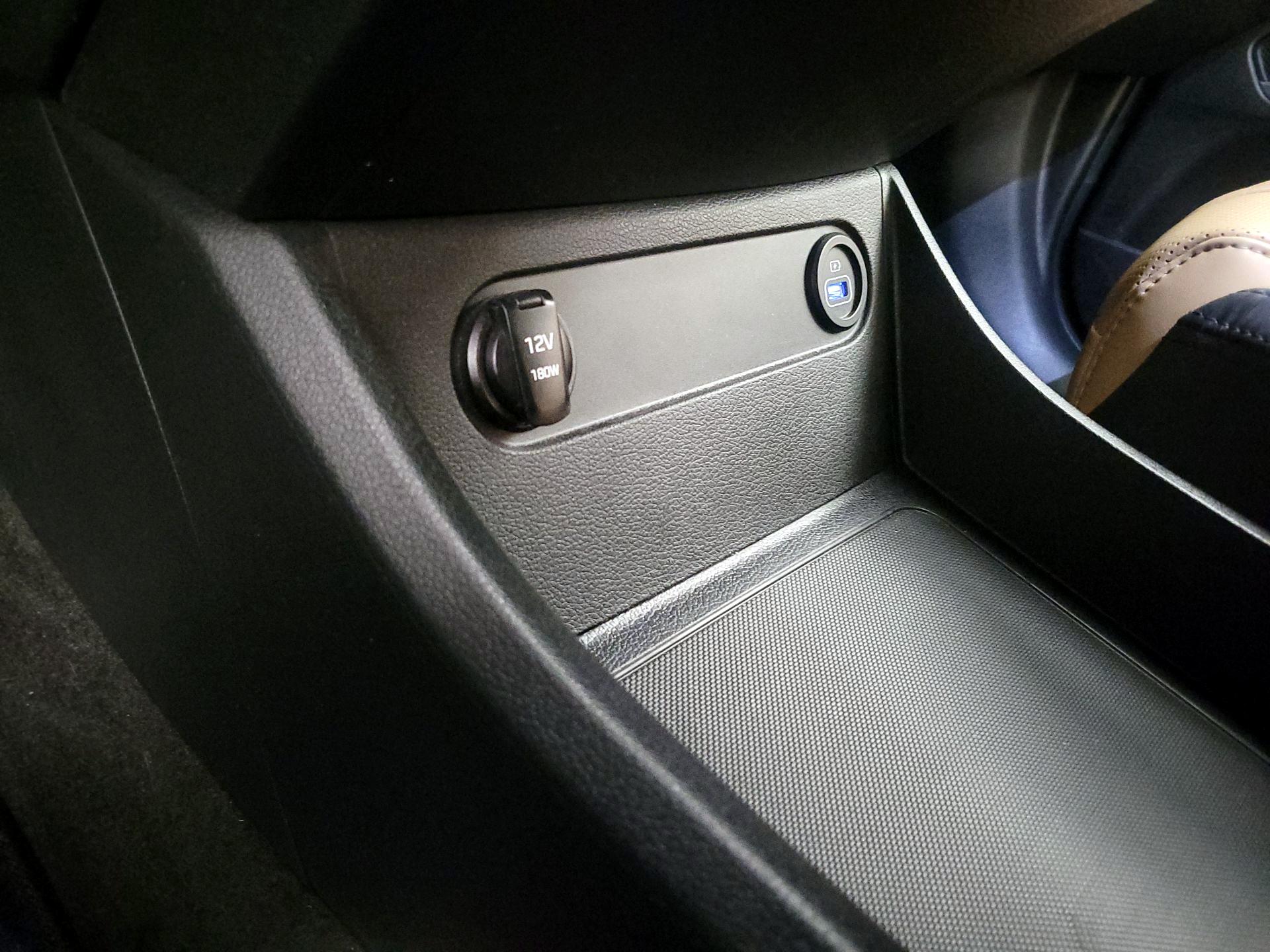 Thumbnail: 2022 Hyundai Santa Fe - 19