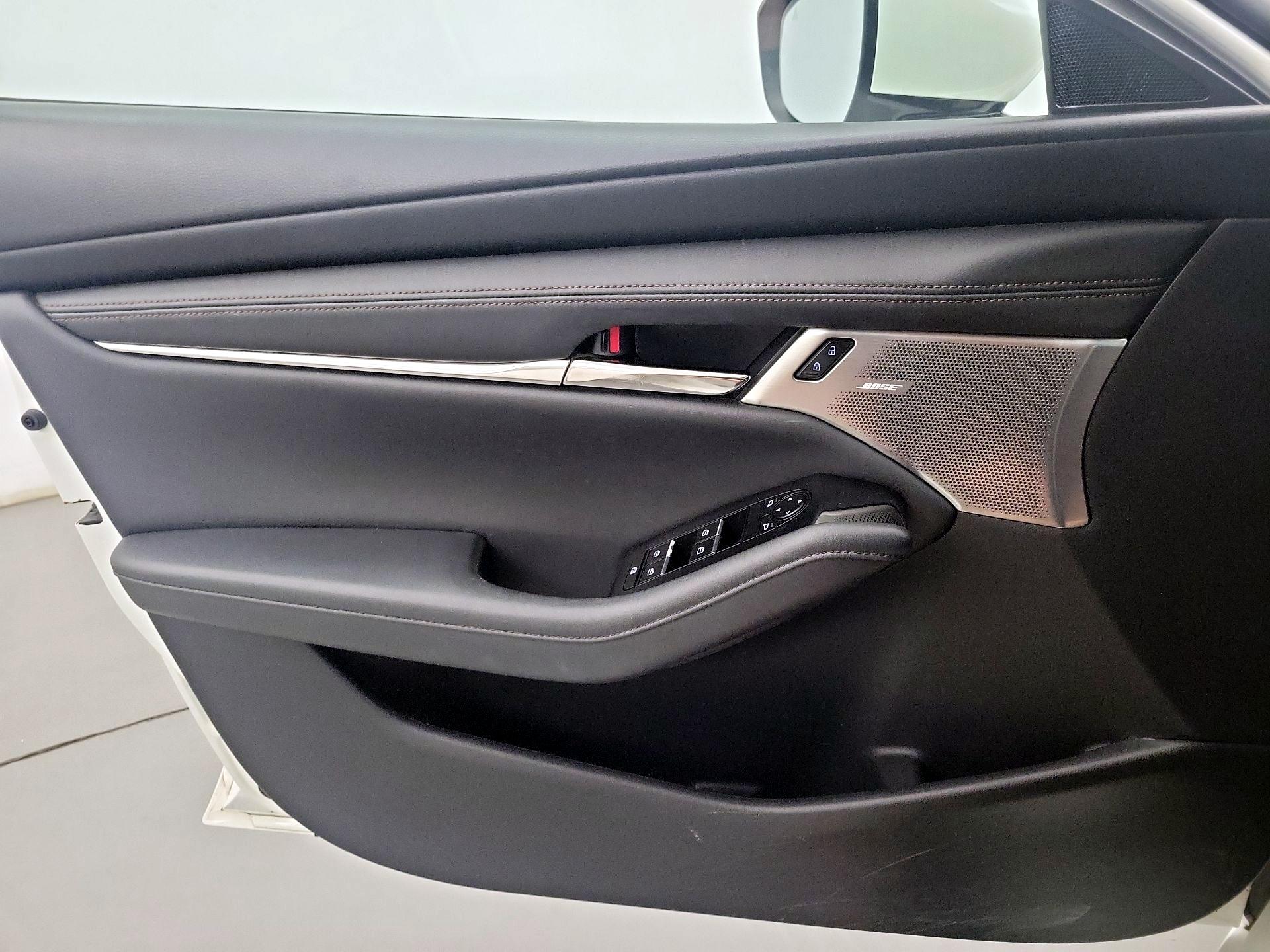 Thumbnail: 2019 Mazda Mazda3 - 10