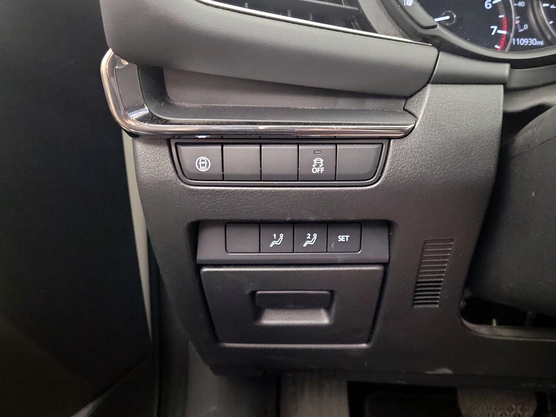 Thumbnail: 2019 Mazda Mazda3 - 11