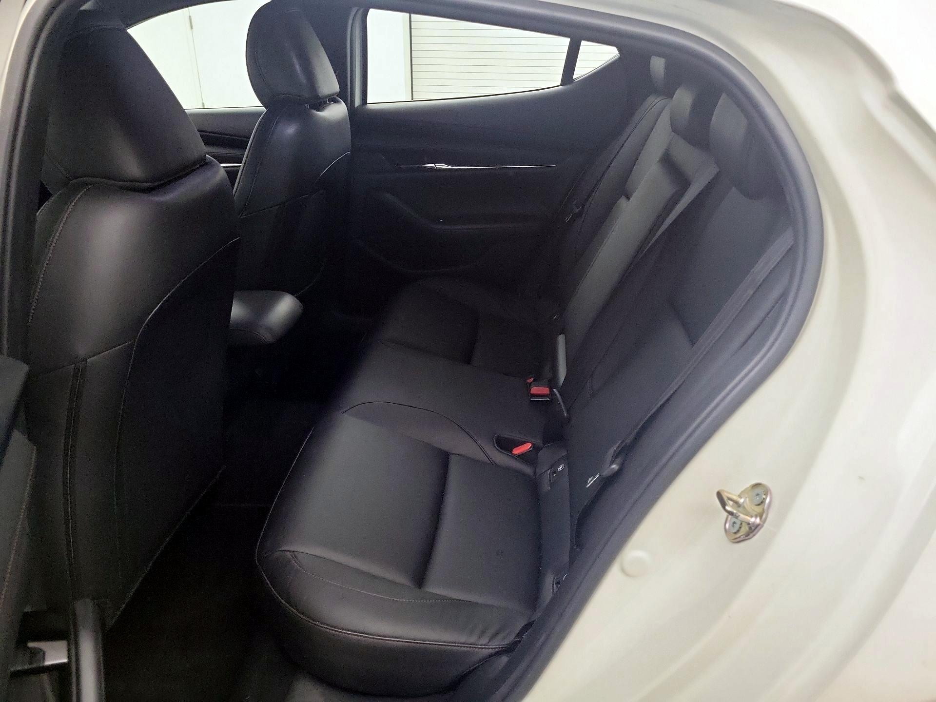 Thumbnail: 2019 Mazda Mazda3 - 17