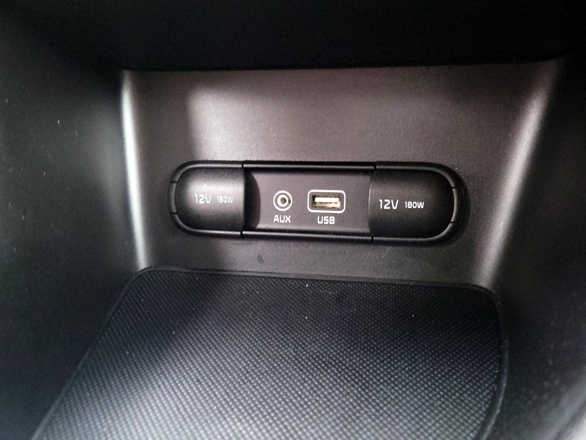 Thumbnail: 2018 Kia Sportage - 18