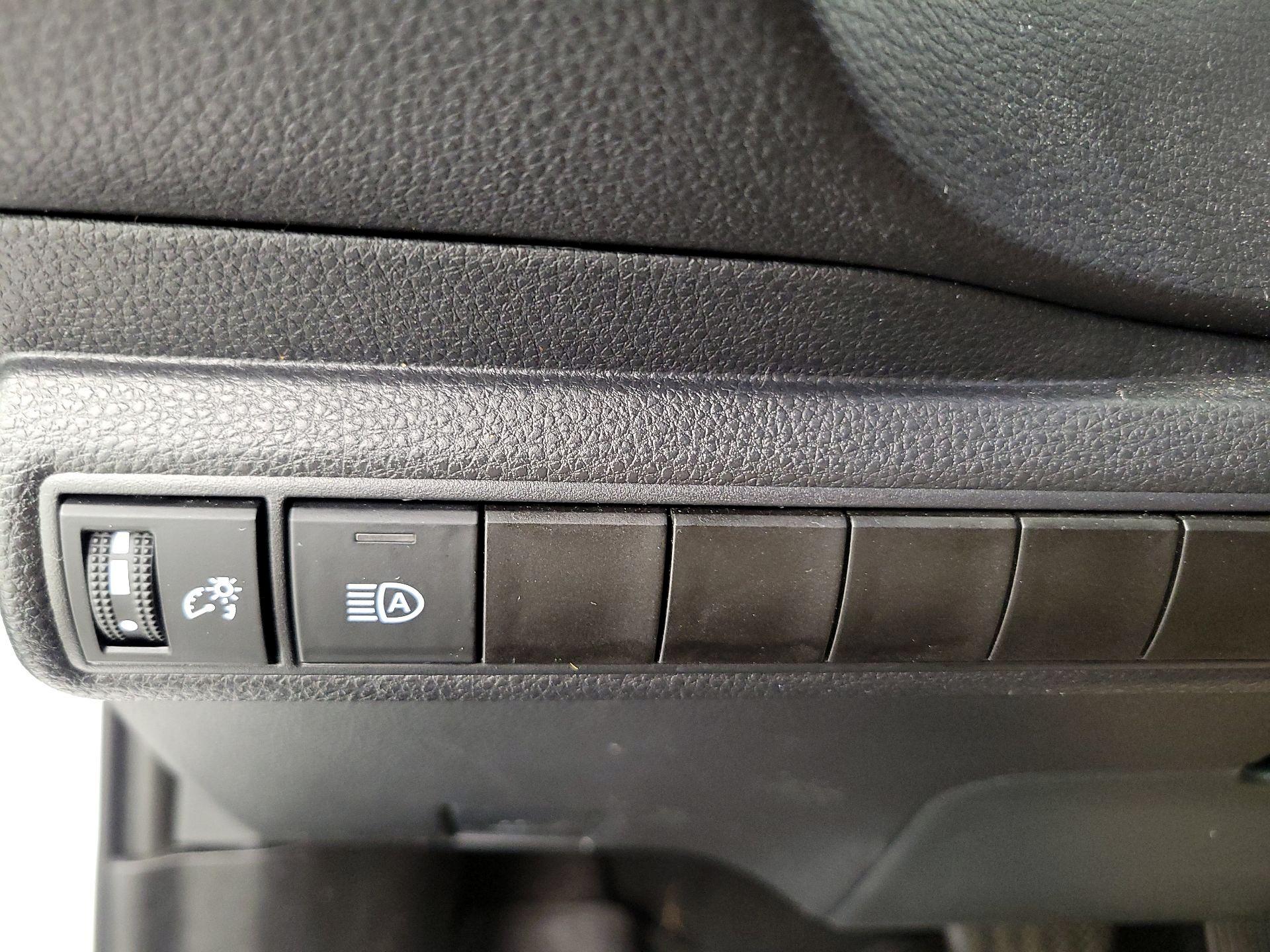 Thumbnail: 2024 Toyota Corolla - 13