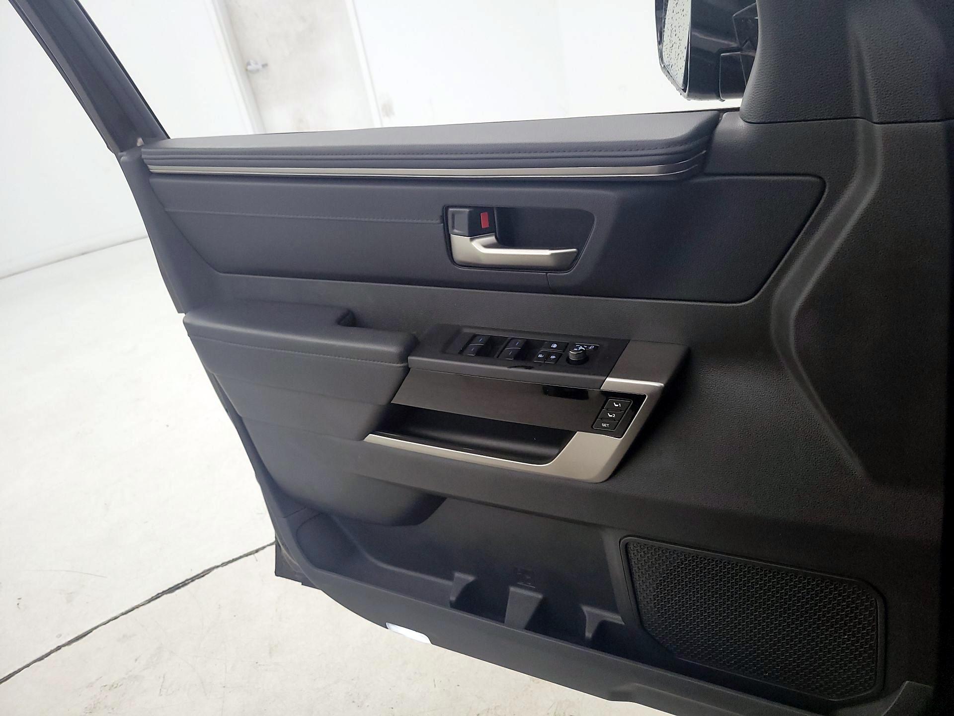 Thumbnail: 2024 Toyota Tundra - 12