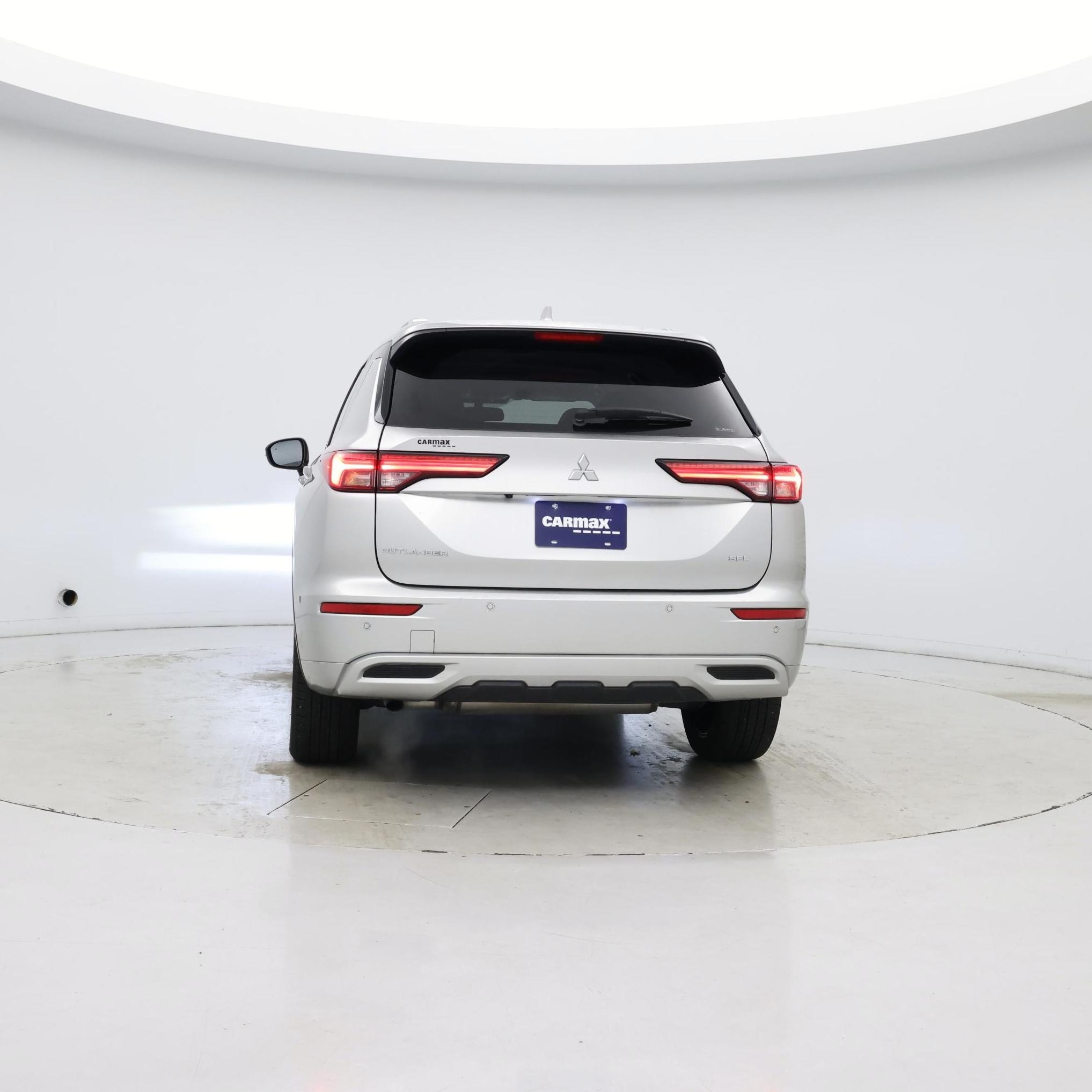 Thumbnail: 2024 Mitsubishi Outlander - 6