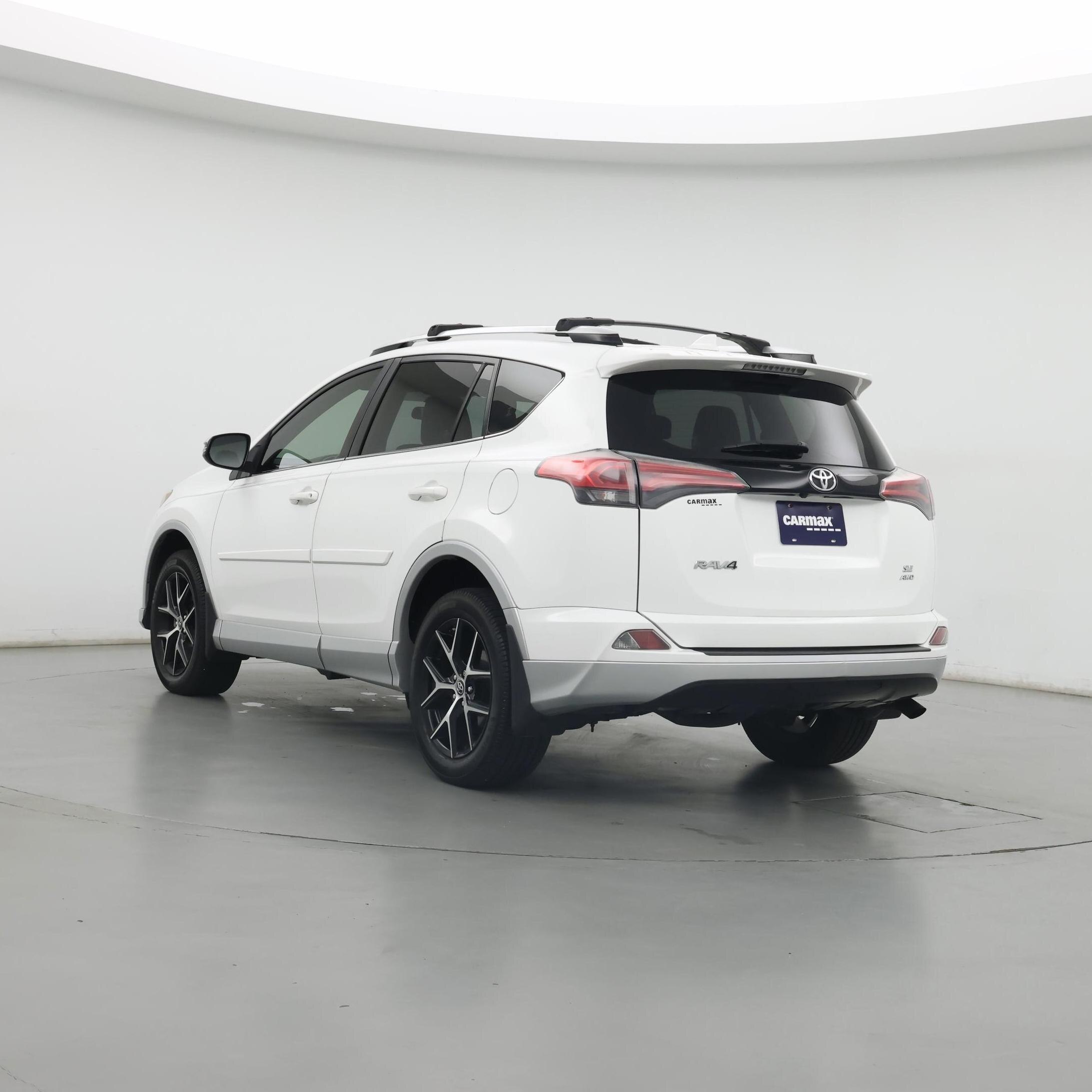 Thumbnail: 2016 Toyota RAV4 - 2