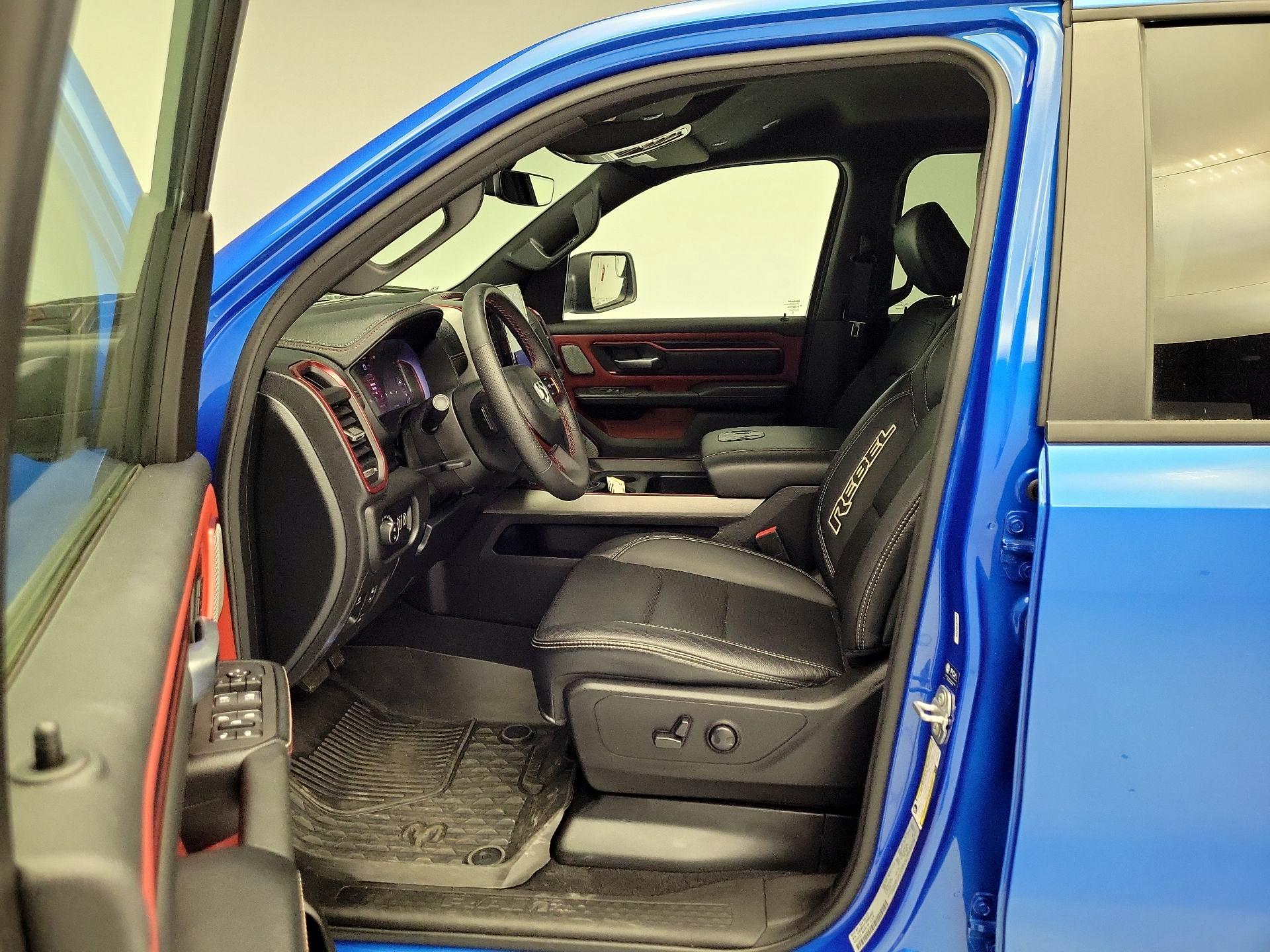 Thumbnail: 2025 RAM 1500 - 11