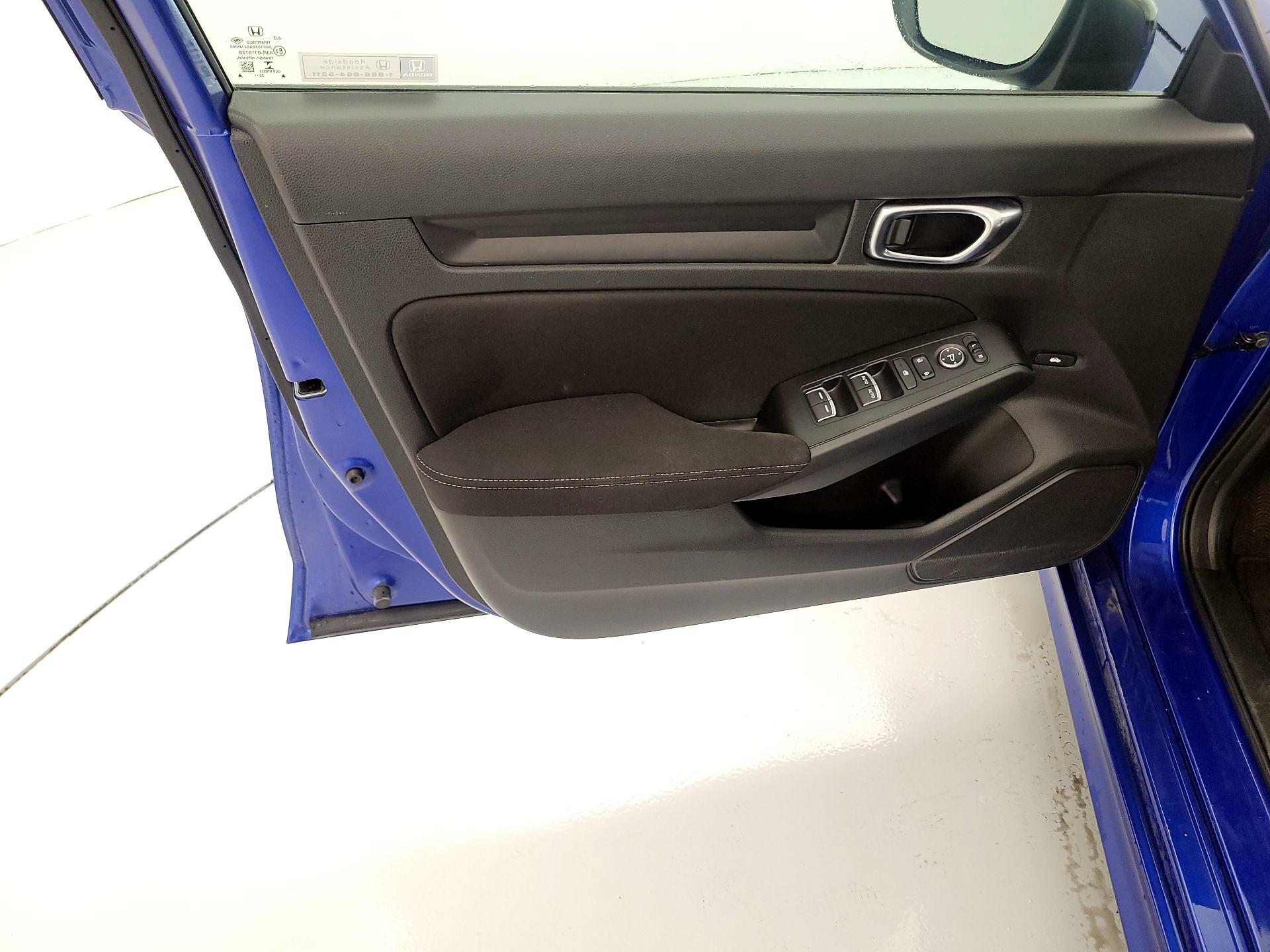 Thumbnail: 2023 Honda Civic - 12