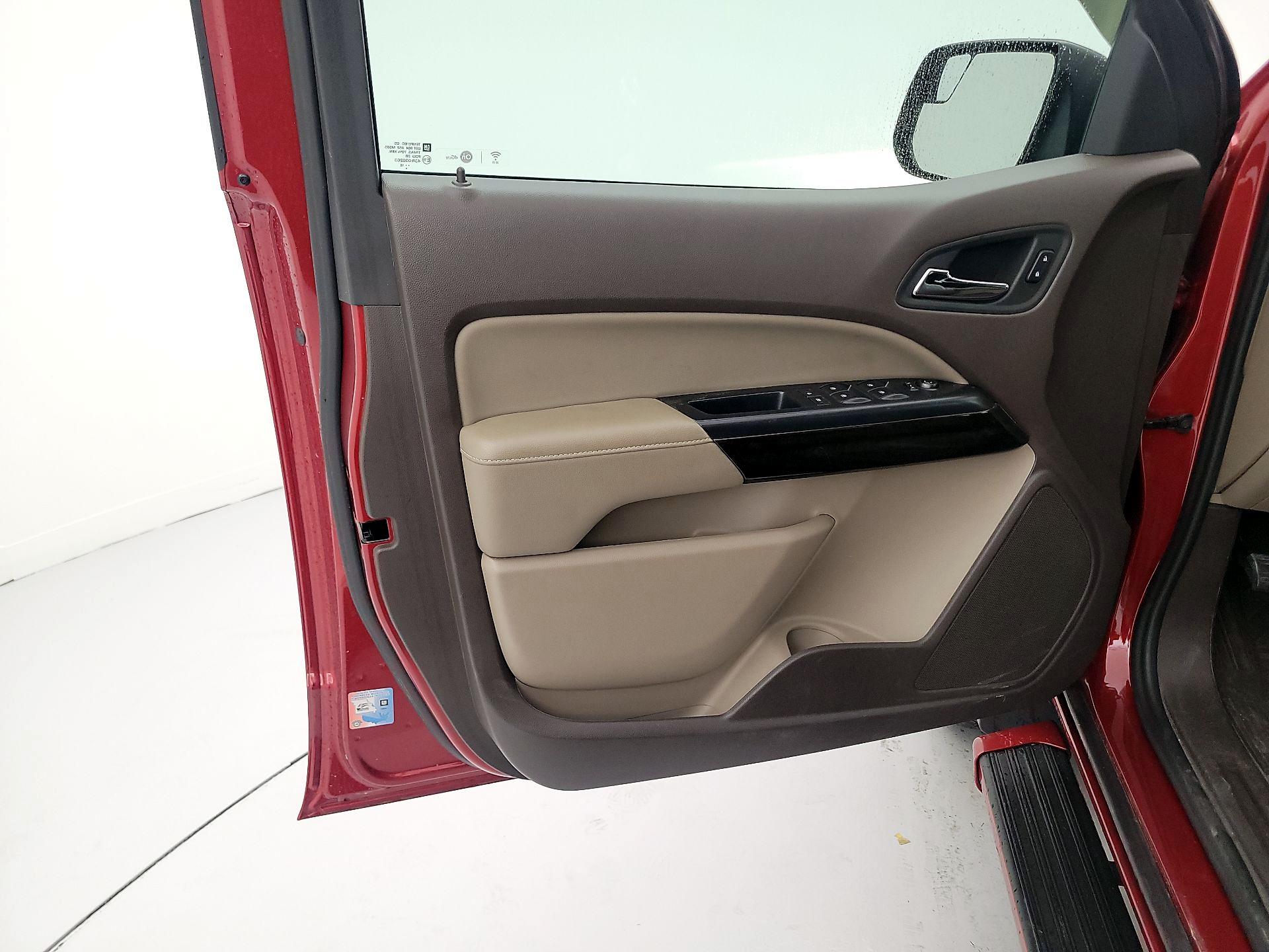 Thumbnail: 2016 GMC Canyon - 12