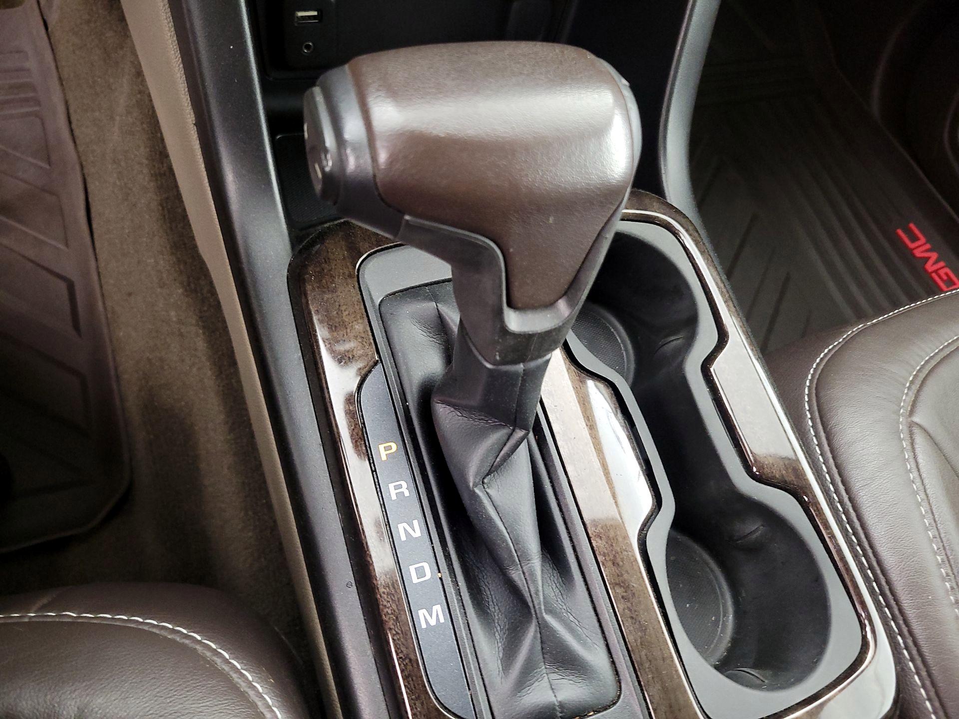 Thumbnail: 2016 GMC Canyon - 17