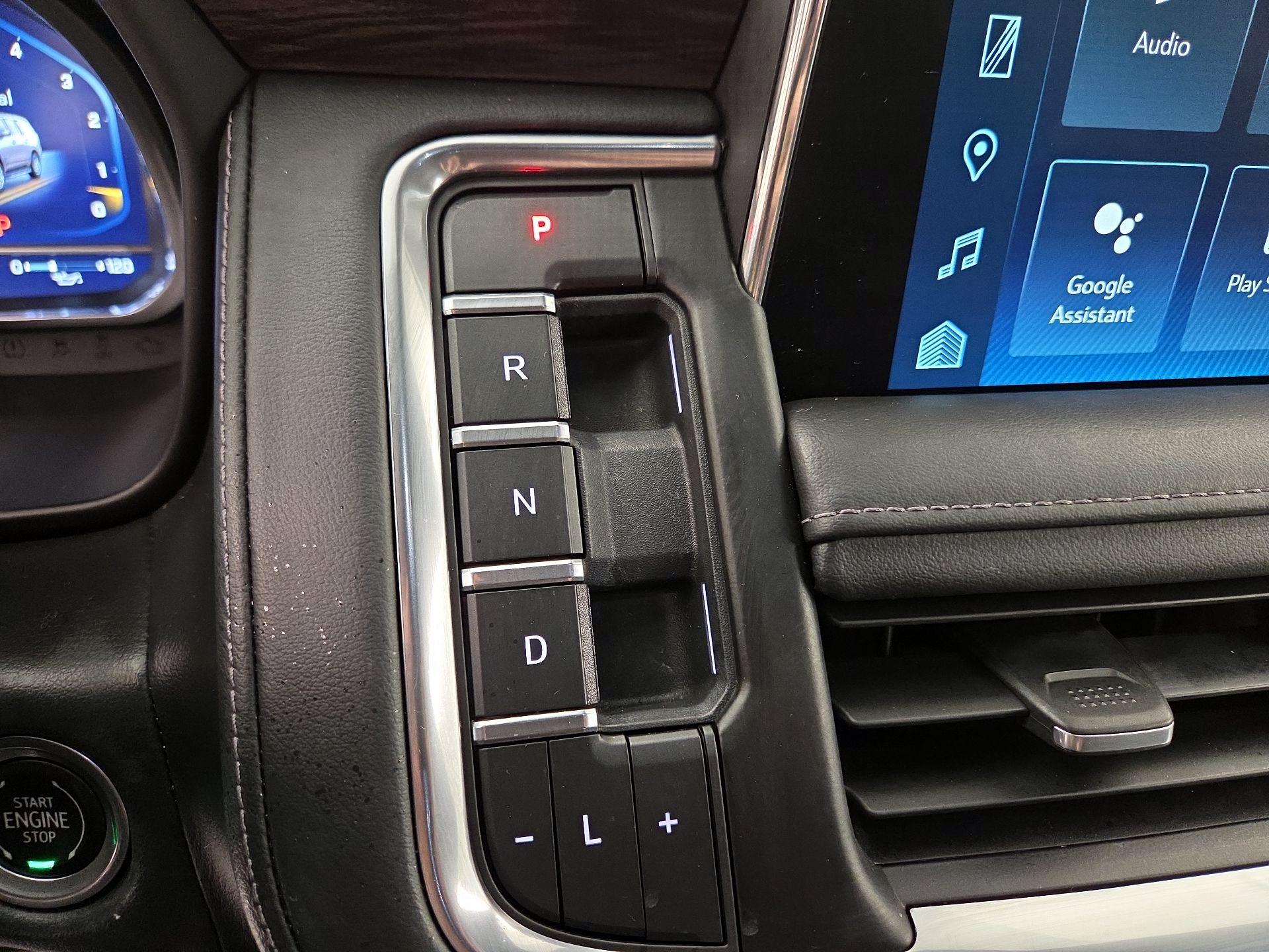 Thumbnail: 2022 Chevrolet Suburban - 17