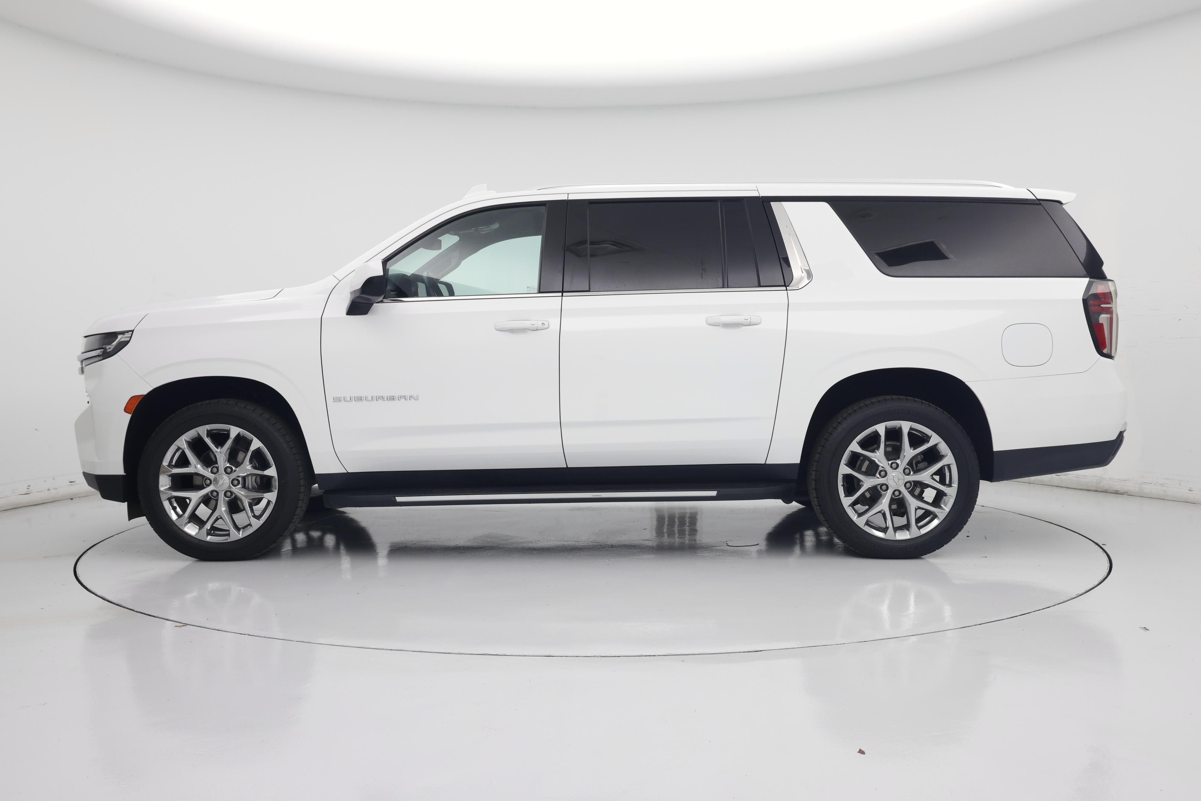 Thumbnail: 2022 Chevrolet Suburban - 3