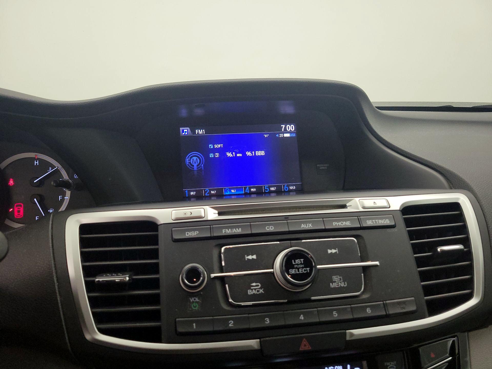 Thumbnail: 2017 Honda Accord - 15