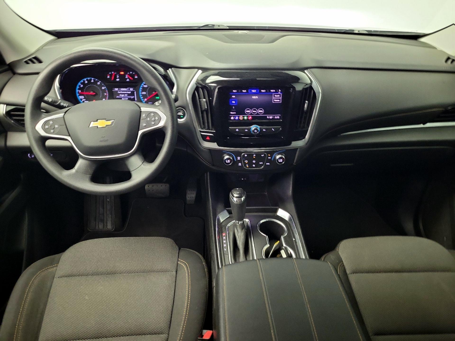Thumbnail: 2020 Chevrolet Traverse - 9