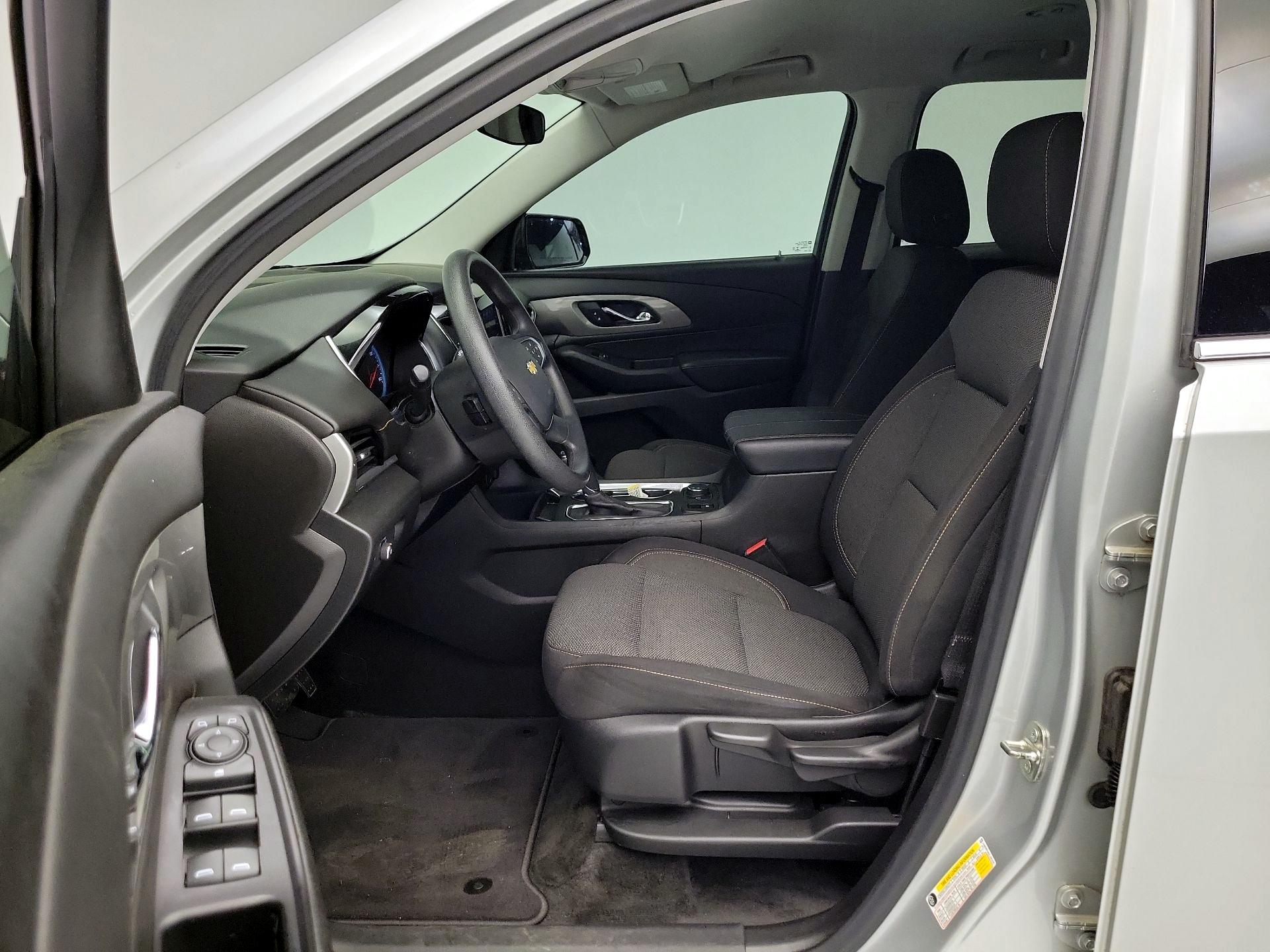 Thumbnail: 2020 Chevrolet Traverse - 11