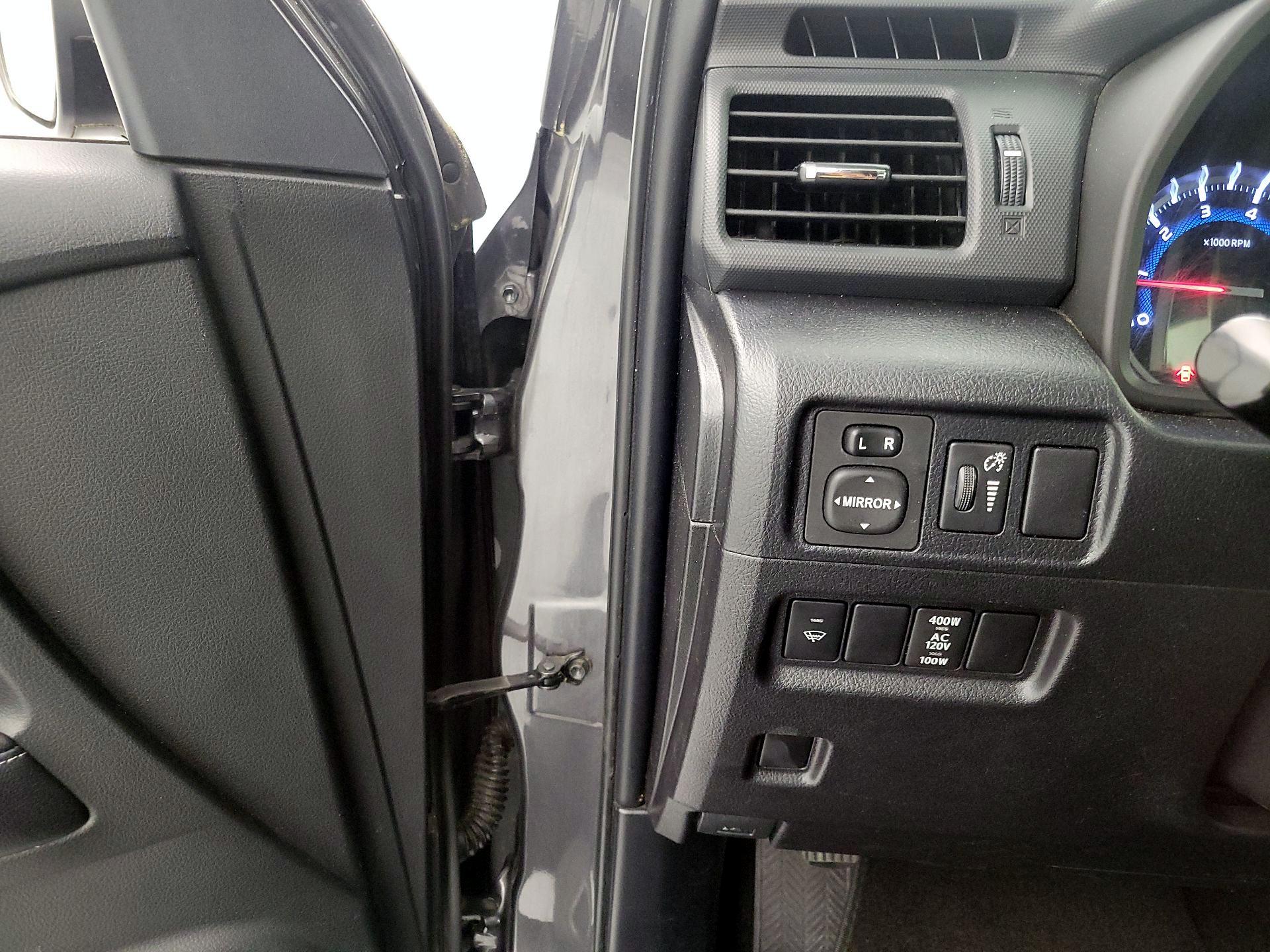 Thumbnail: 2018 Toyota 4Runner - 13