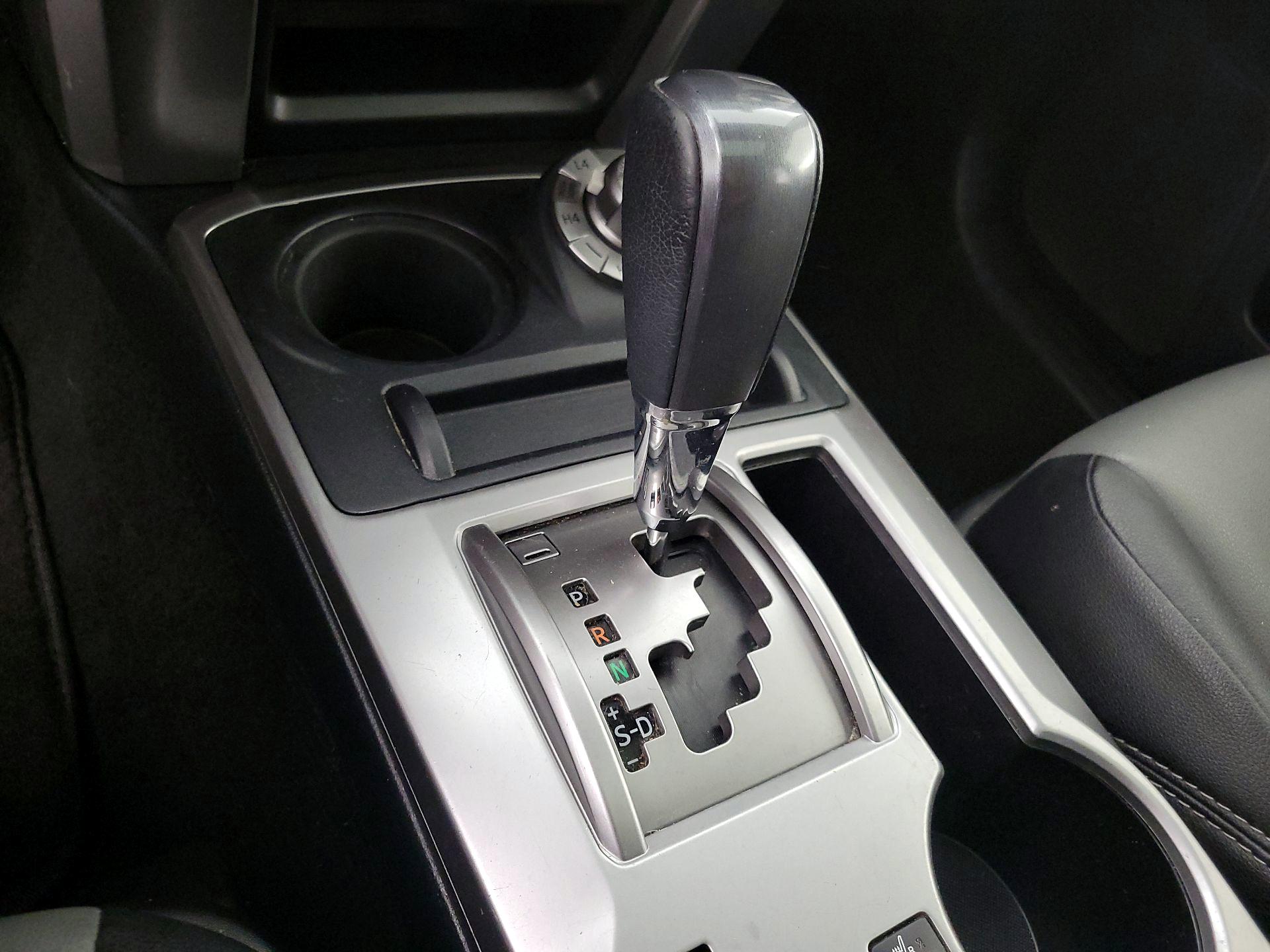 Thumbnail: 2018 Toyota 4Runner - 18