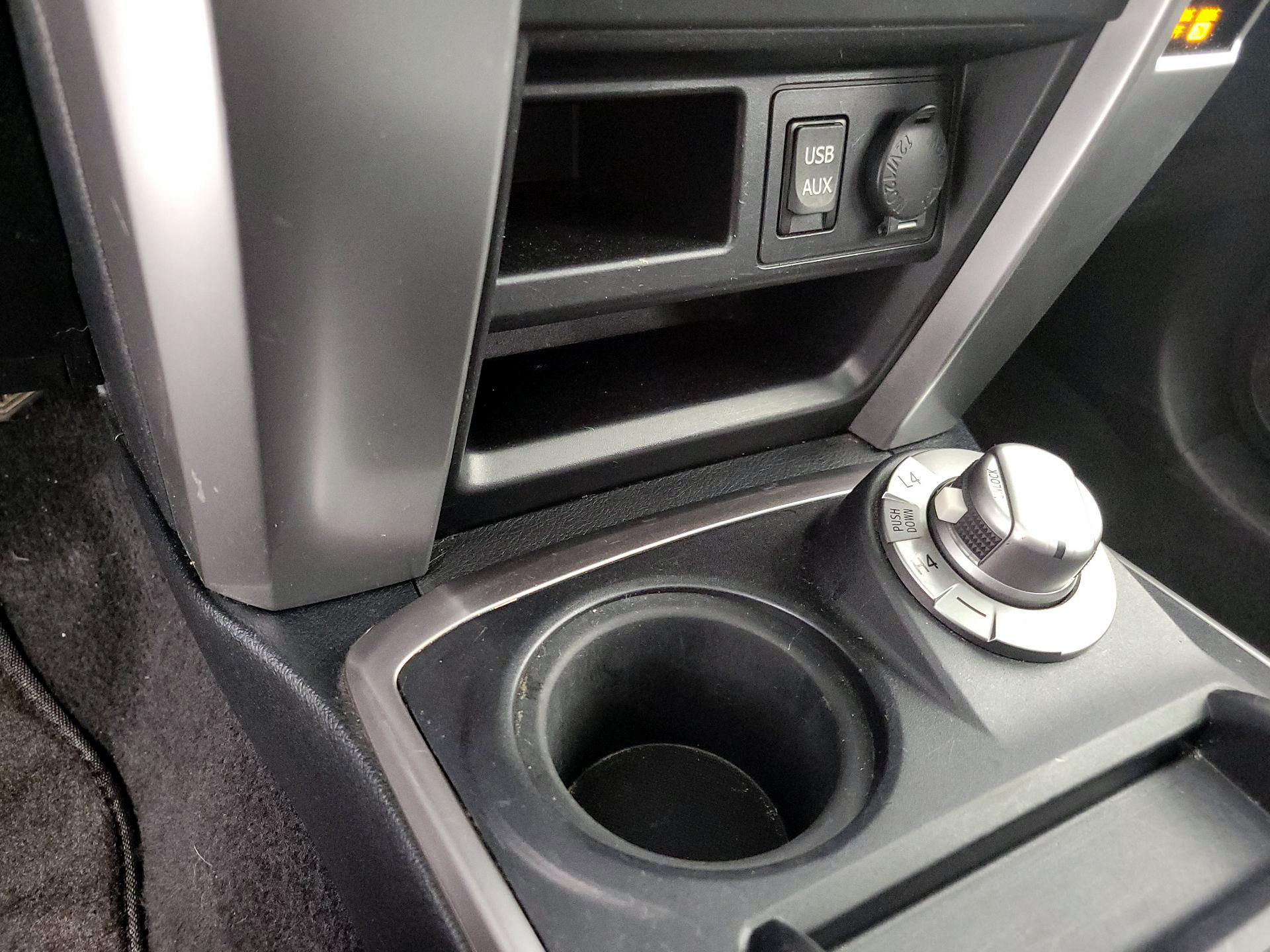 Thumbnail: 2018 Toyota 4Runner - 19