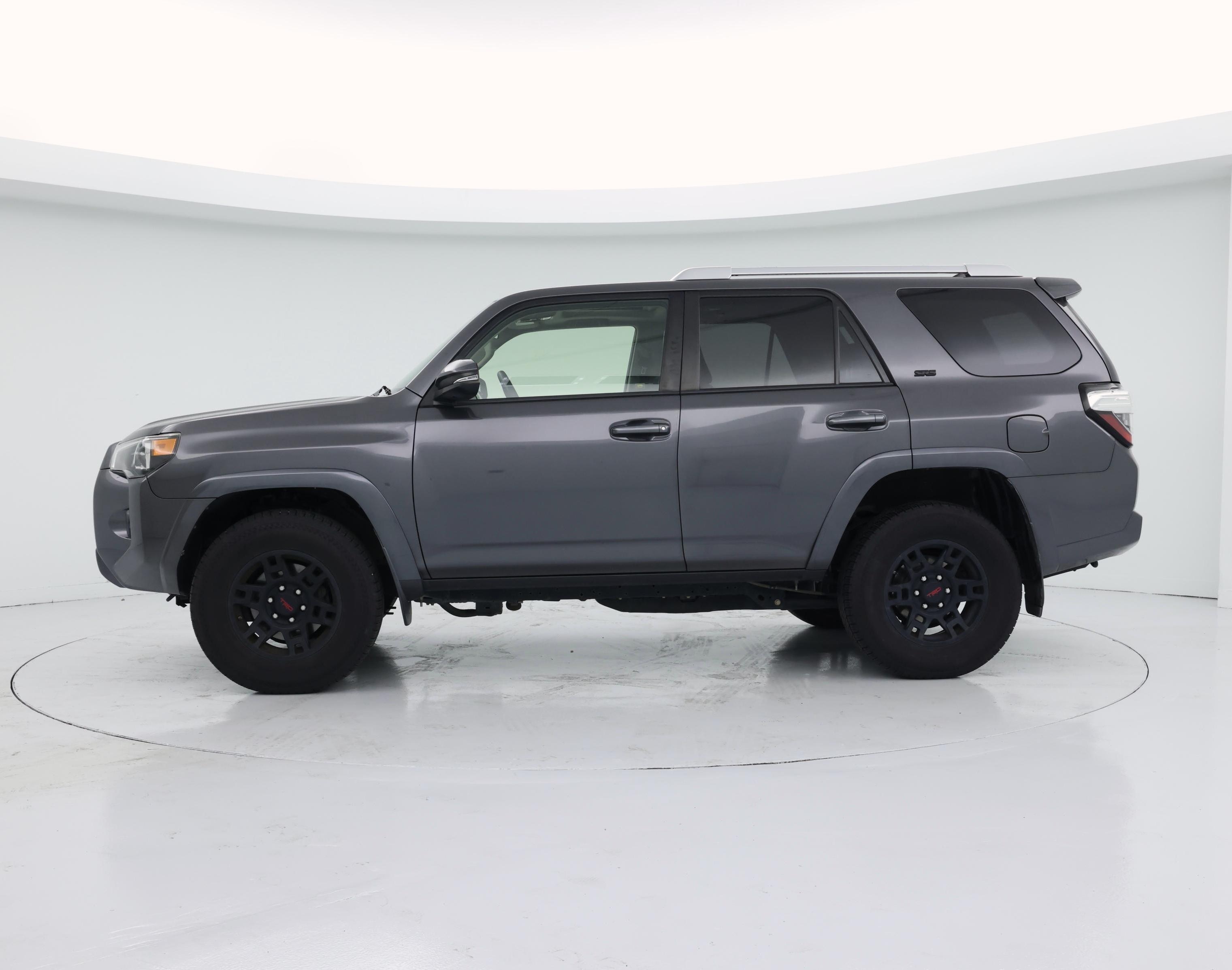 Thumbnail: 2018 Toyota 4Runner - 3