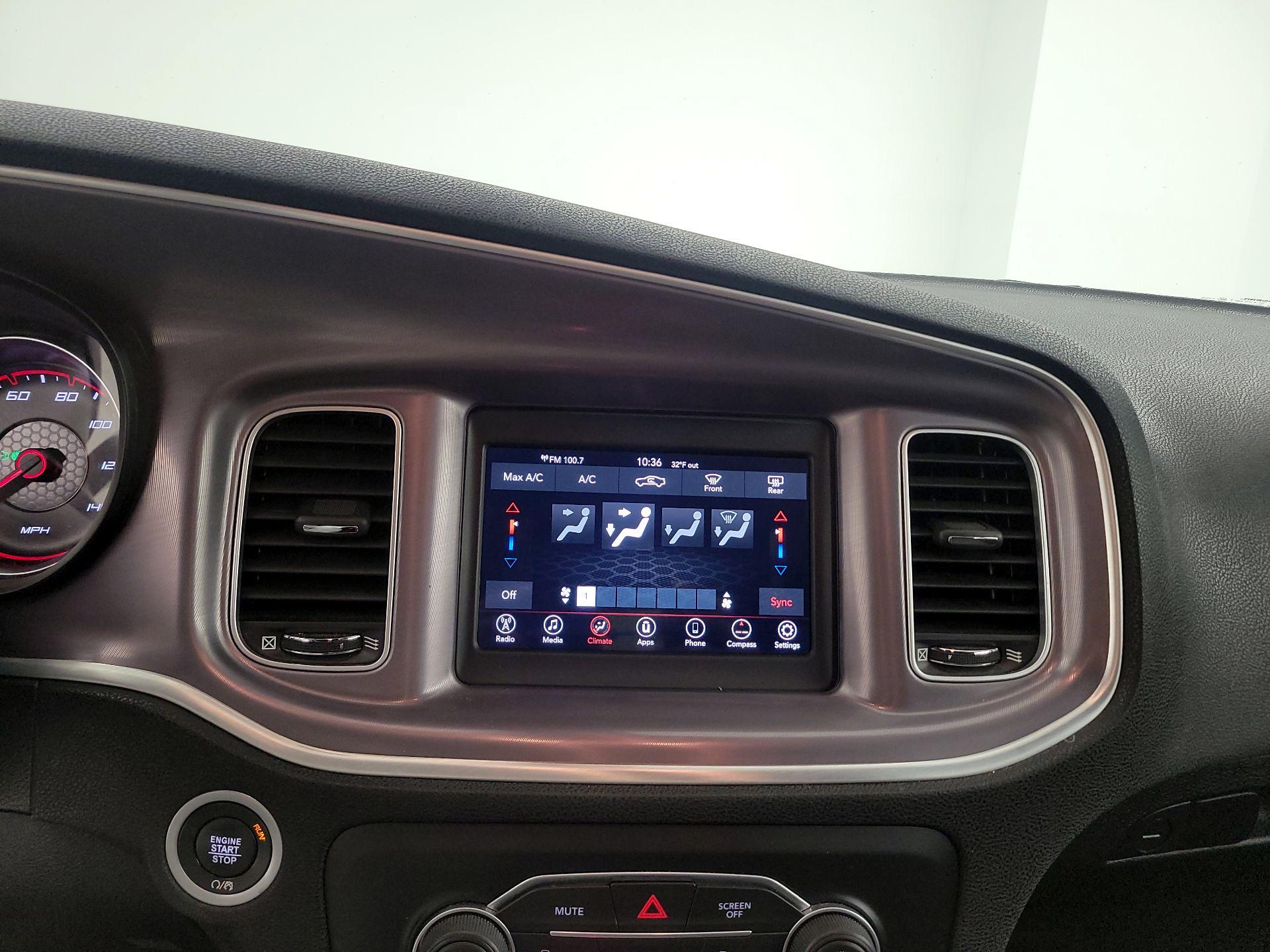 Thumbnail: 2022 Dodge Charger - 16