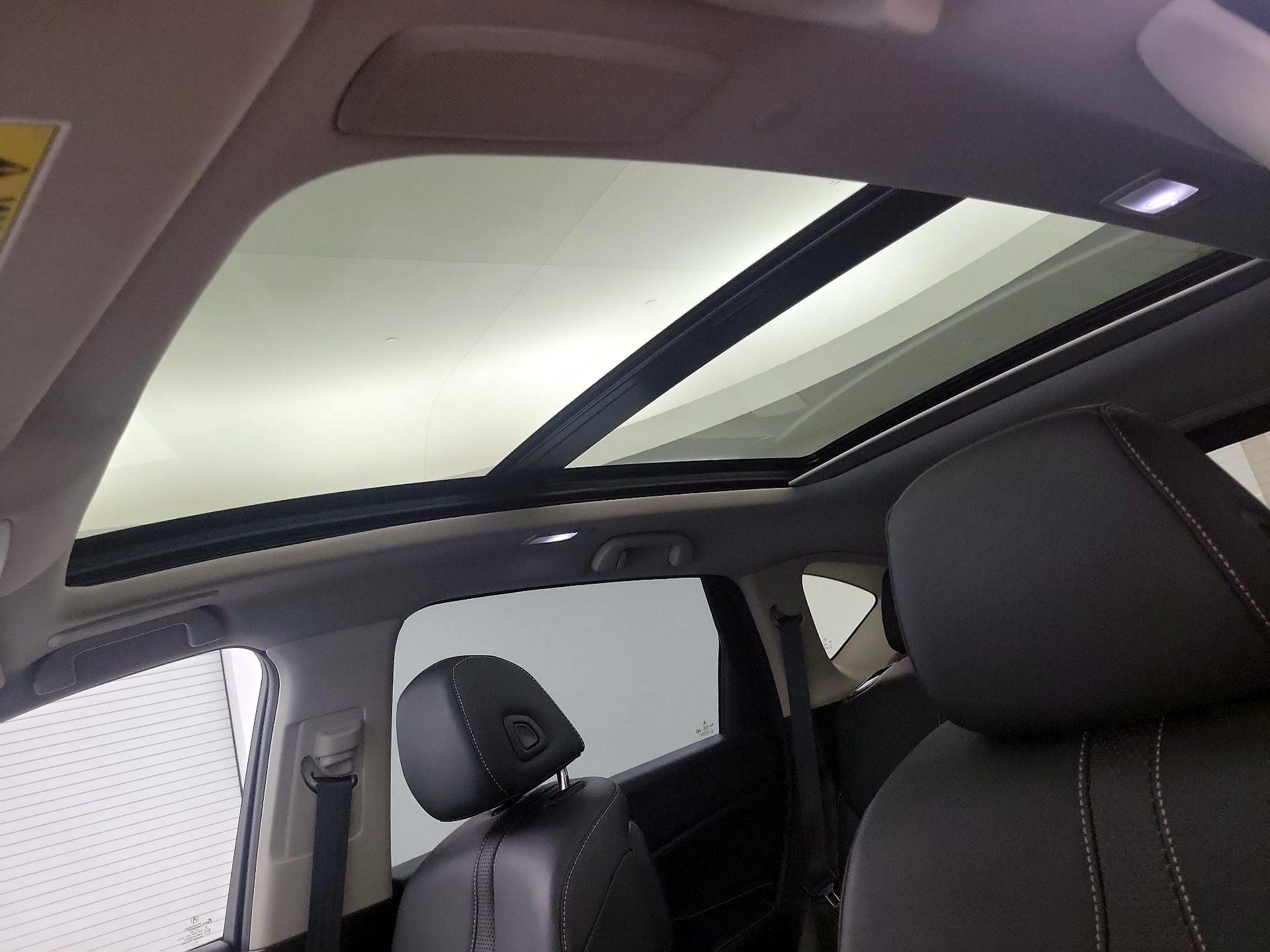 Thumbnail: 2023 Acura RDX - 20