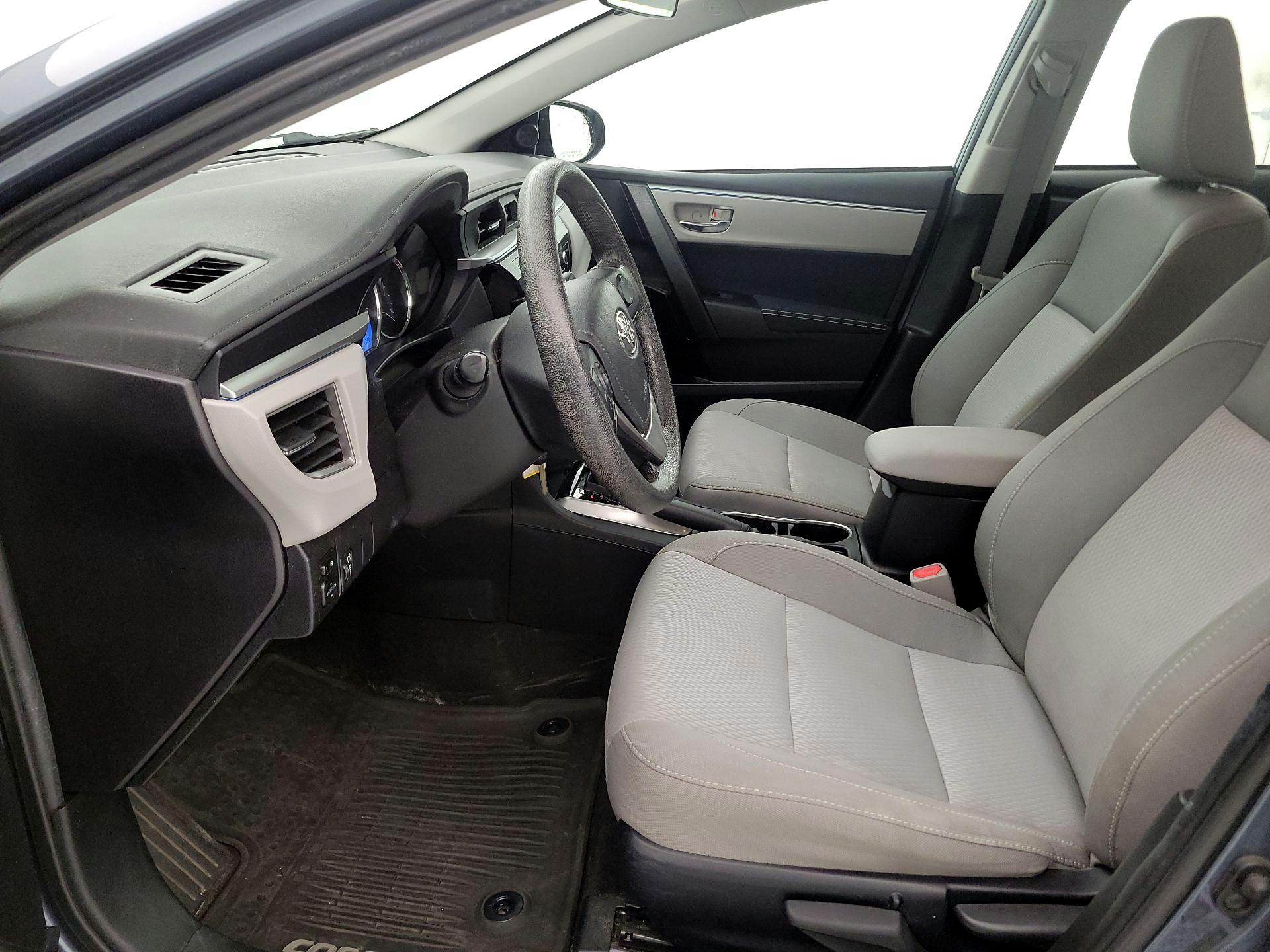 Thumbnail: 2015 Toyota Corolla - 11