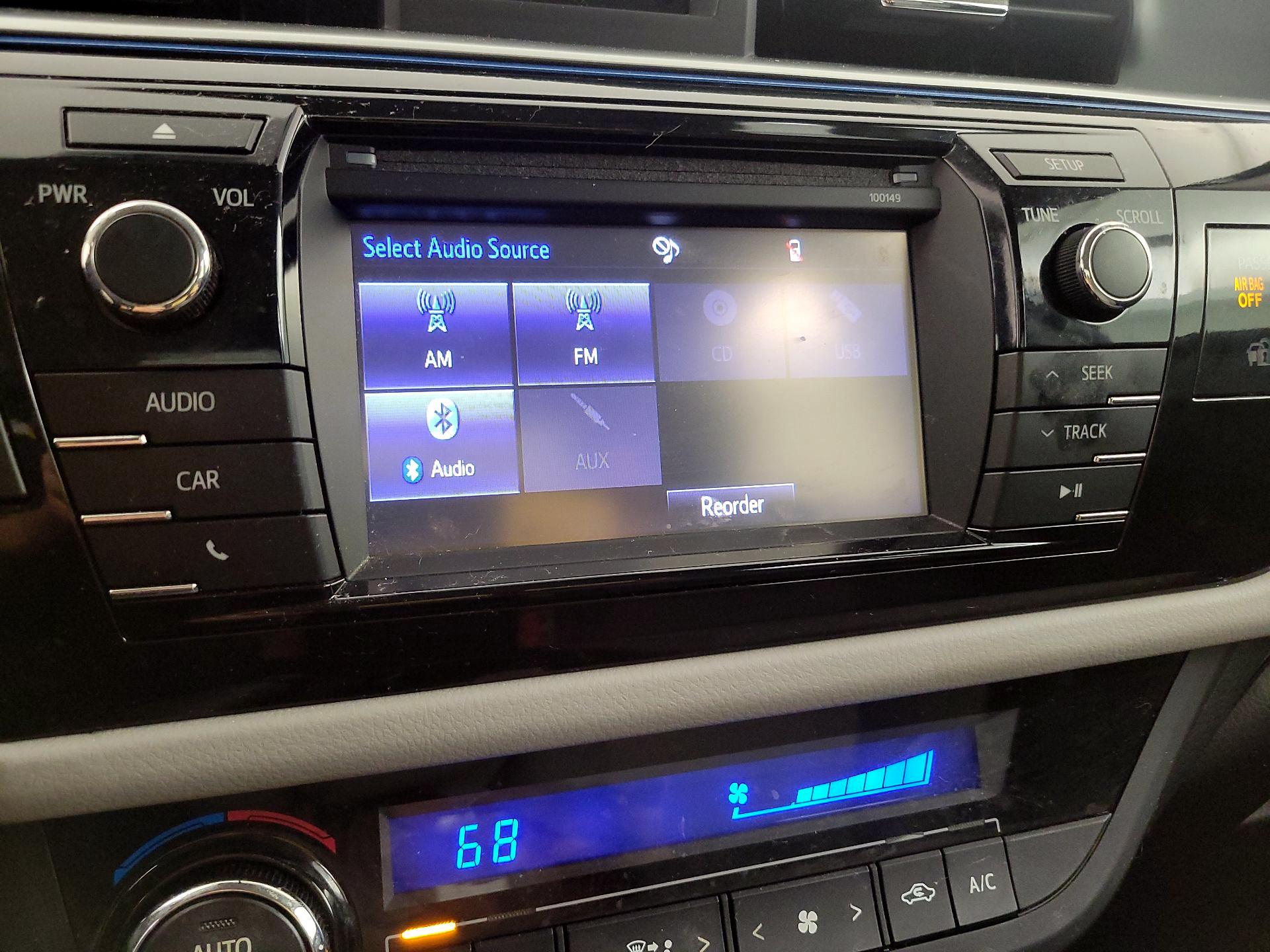 Thumbnail: 2015 Toyota Corolla - 15