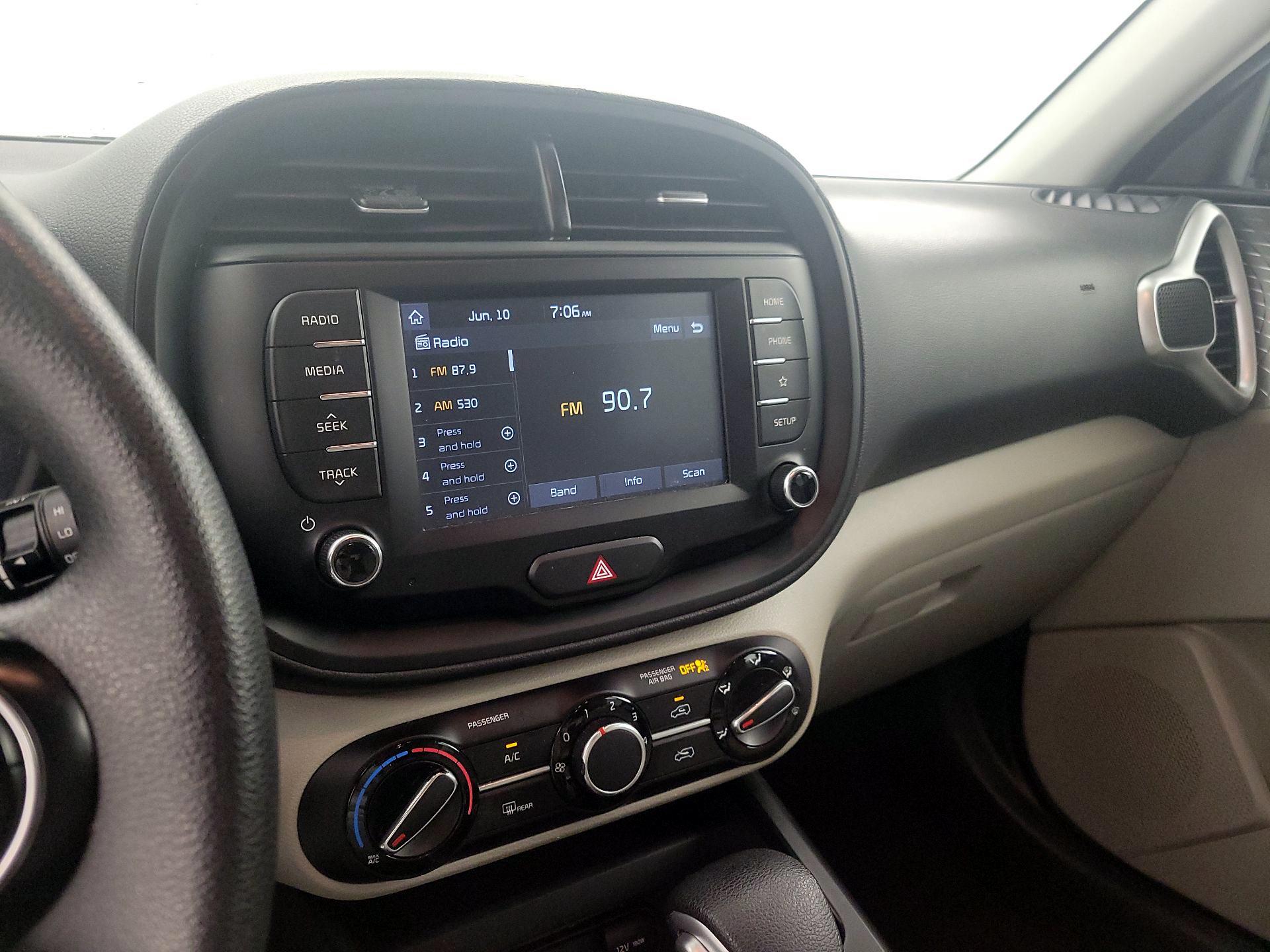 Thumbnail: 2020 Kia Soul - 15