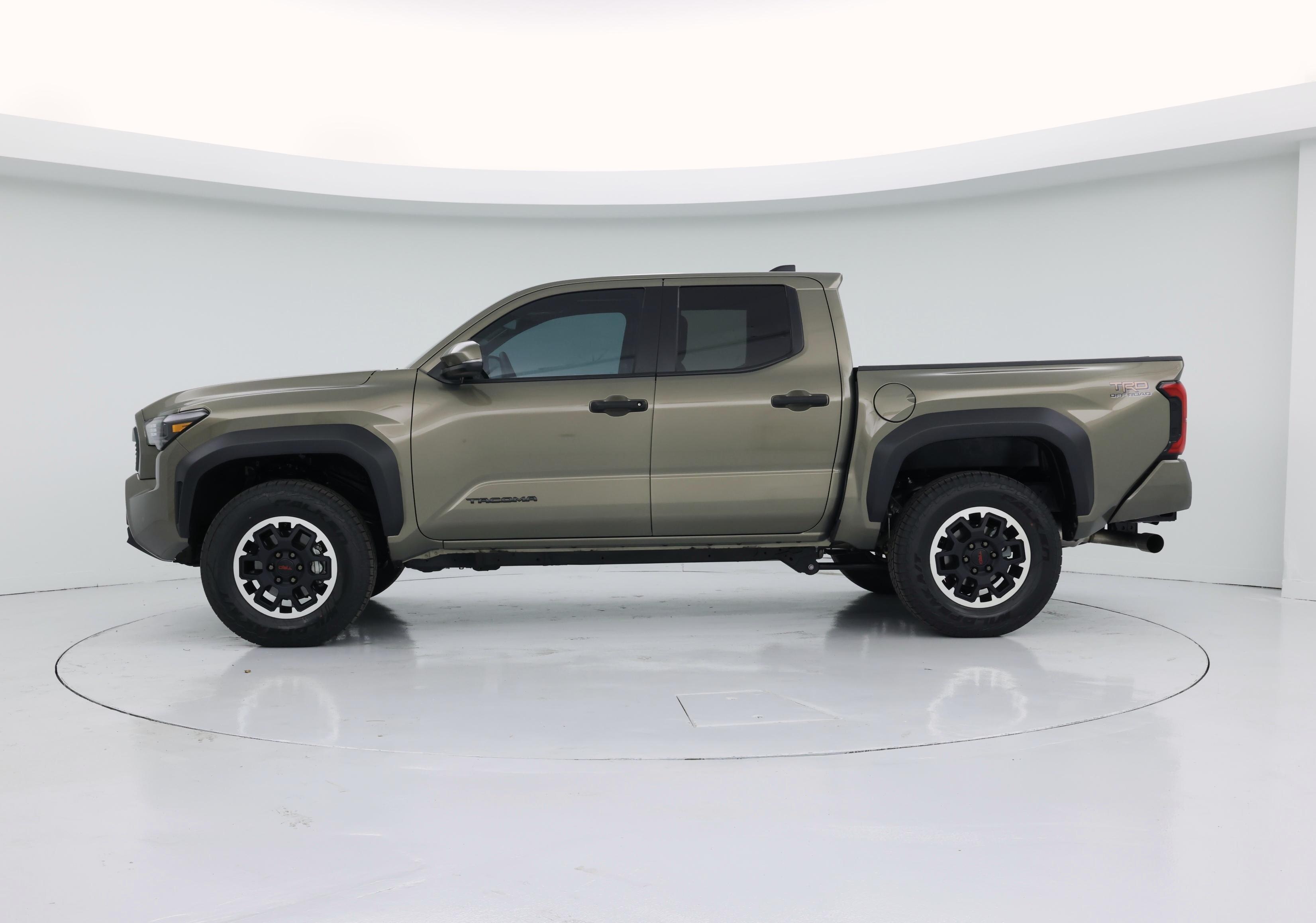 Thumbnail: 2024 Toyota Tacoma - 3