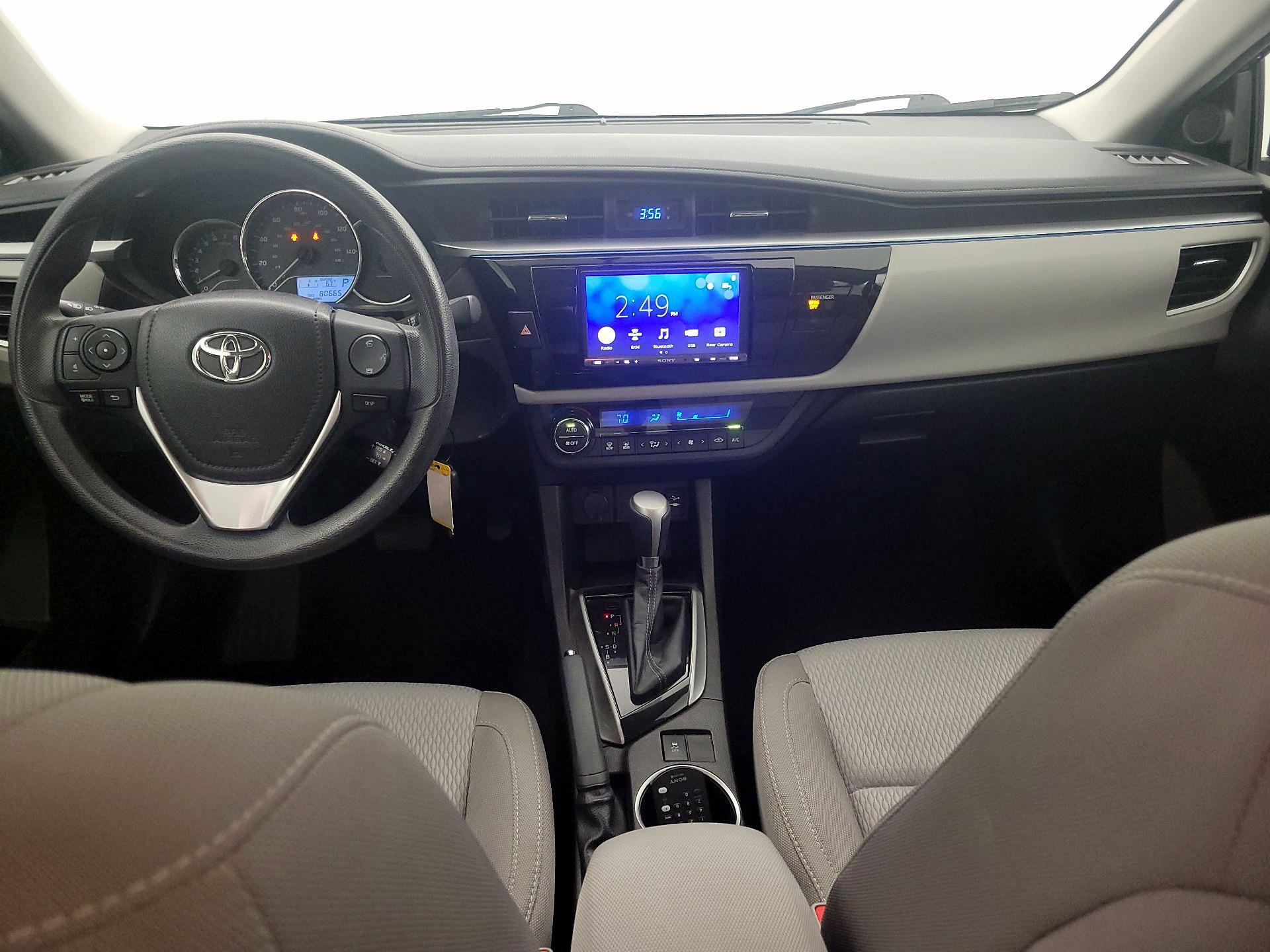 Thumbnail: 2015 Toyota Corolla - 9