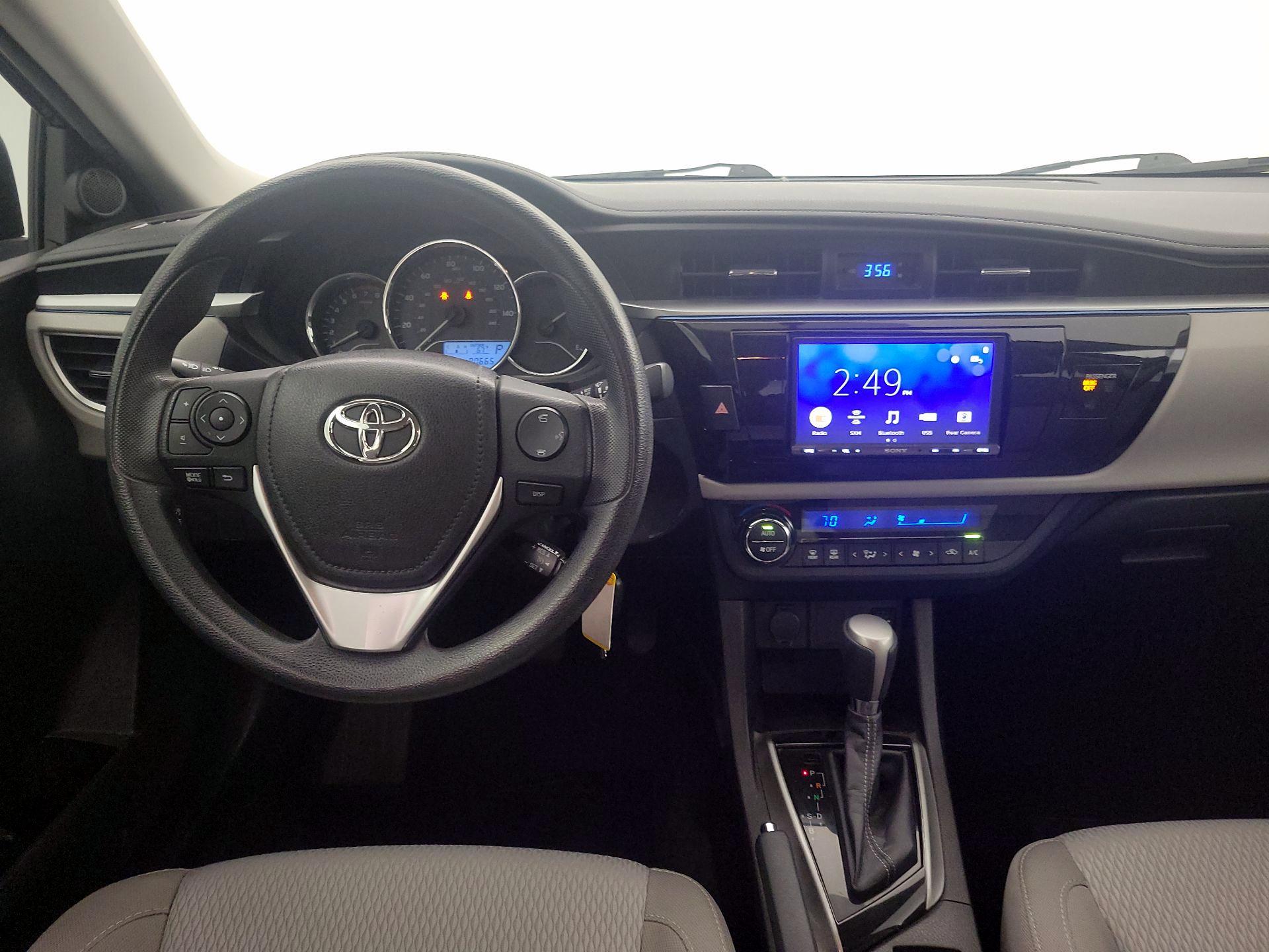Thumbnail: 2015 Toyota Corolla - 10