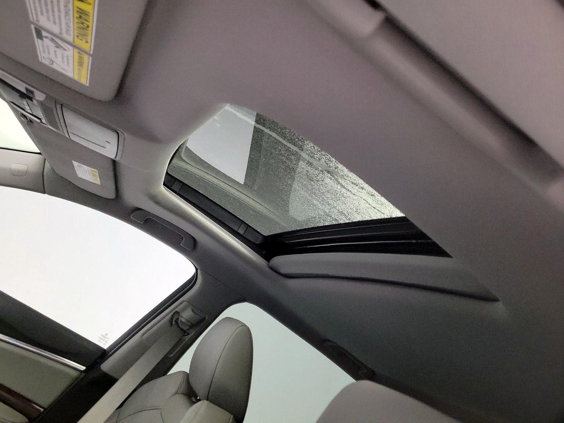 Thumbnail: 2017 Acura MDX - 19