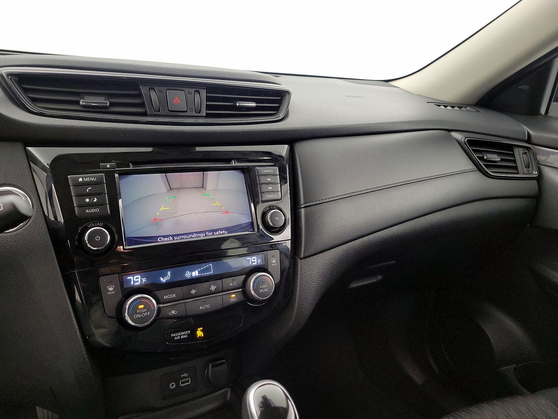 Thumbnail: 2019 Nissan Rogue - 14