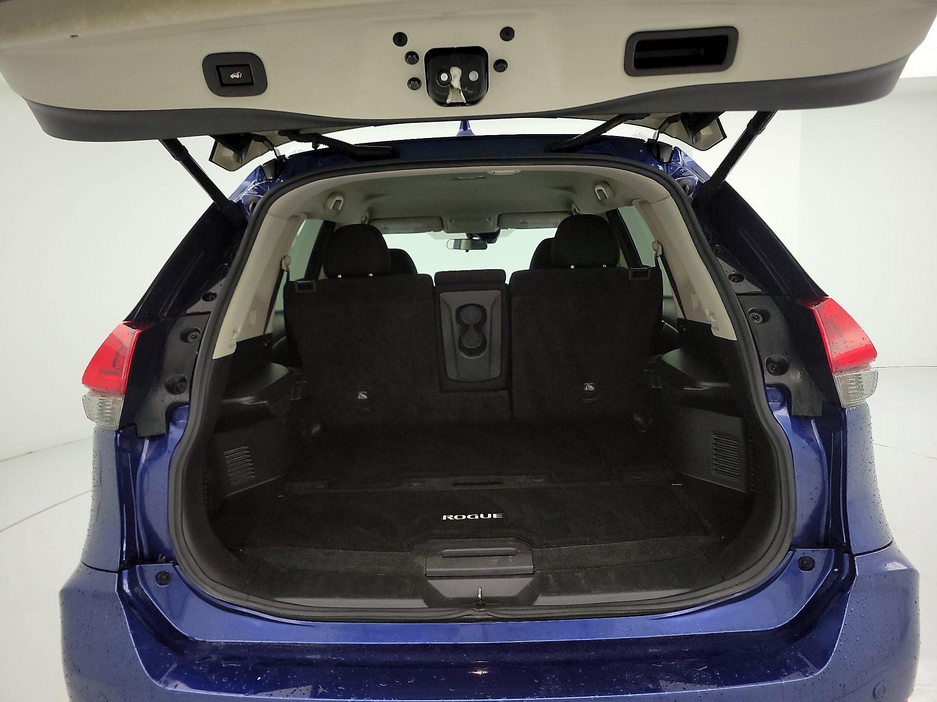 Thumbnail: 2019 Nissan Rogue - 20