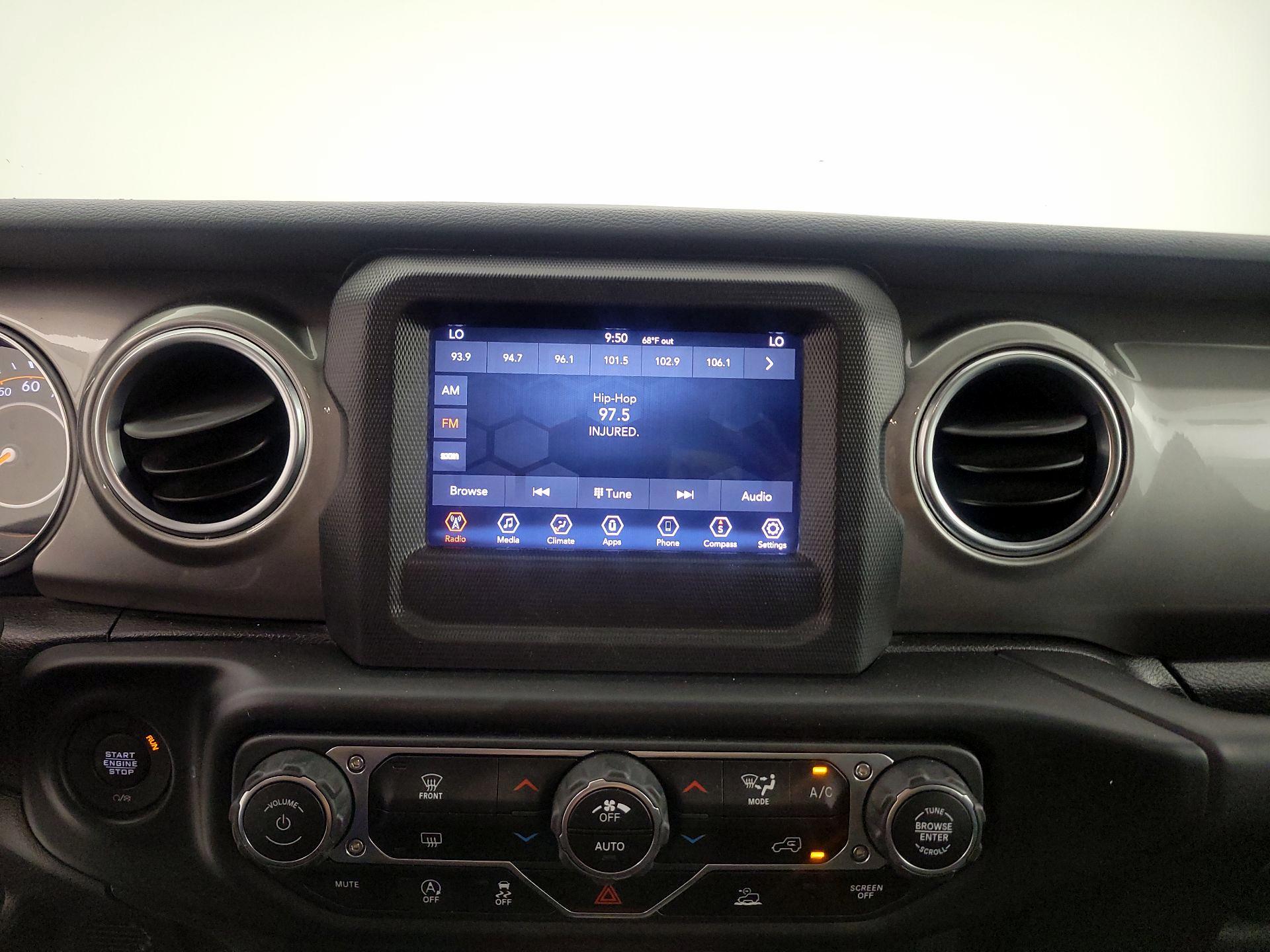 Thumbnail: 2020 Jeep Gladiator - 15