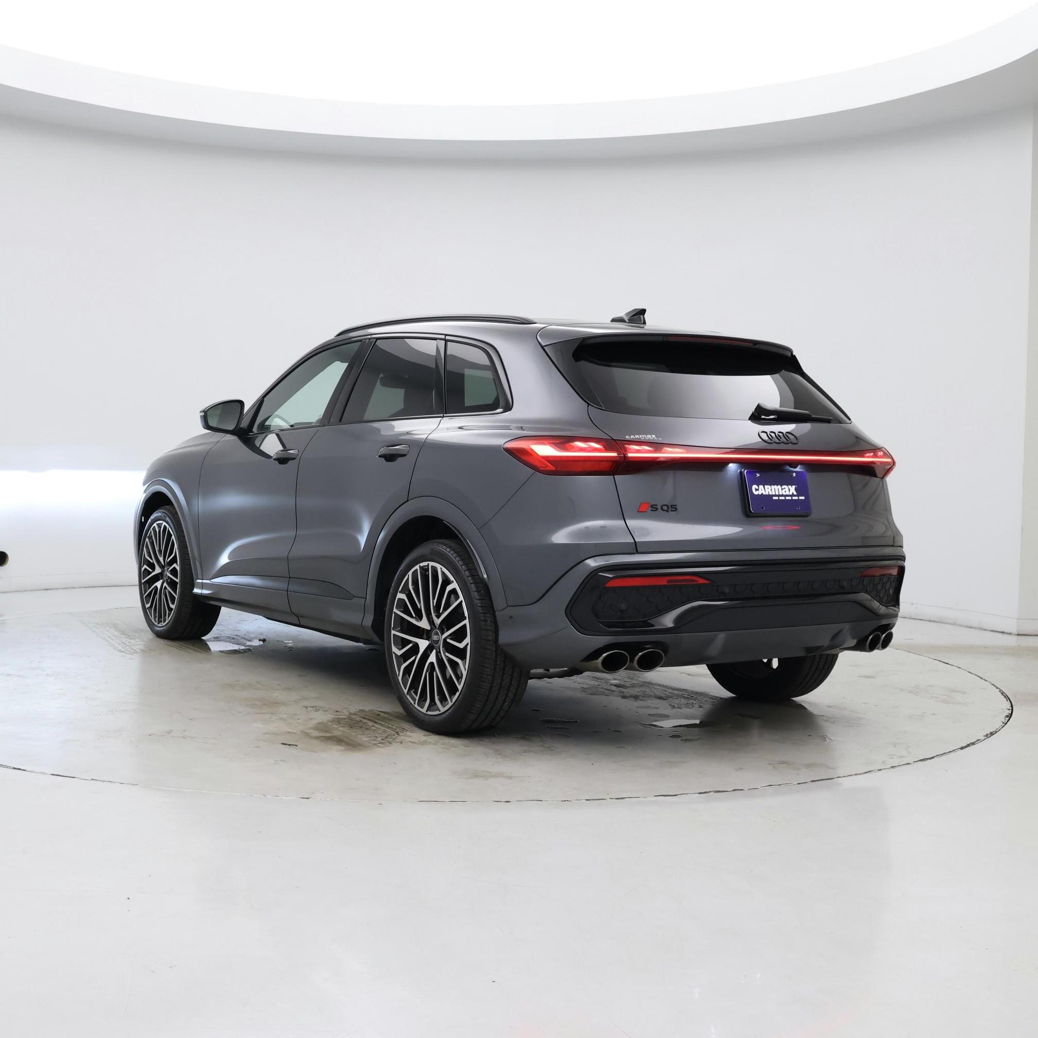 Thumbnail: 2025 Audi SQ5 - 2