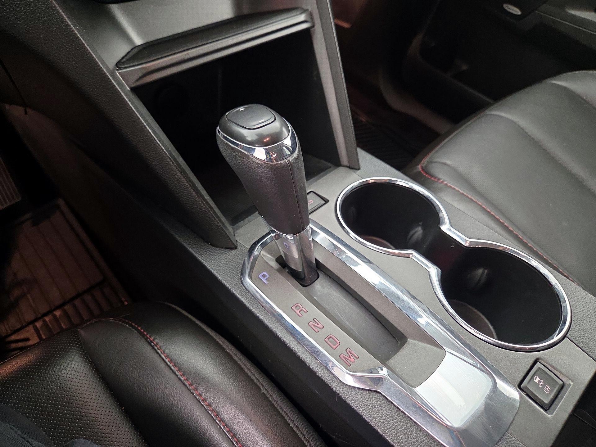 Thumbnail: 2016 GMC Terrain - 17