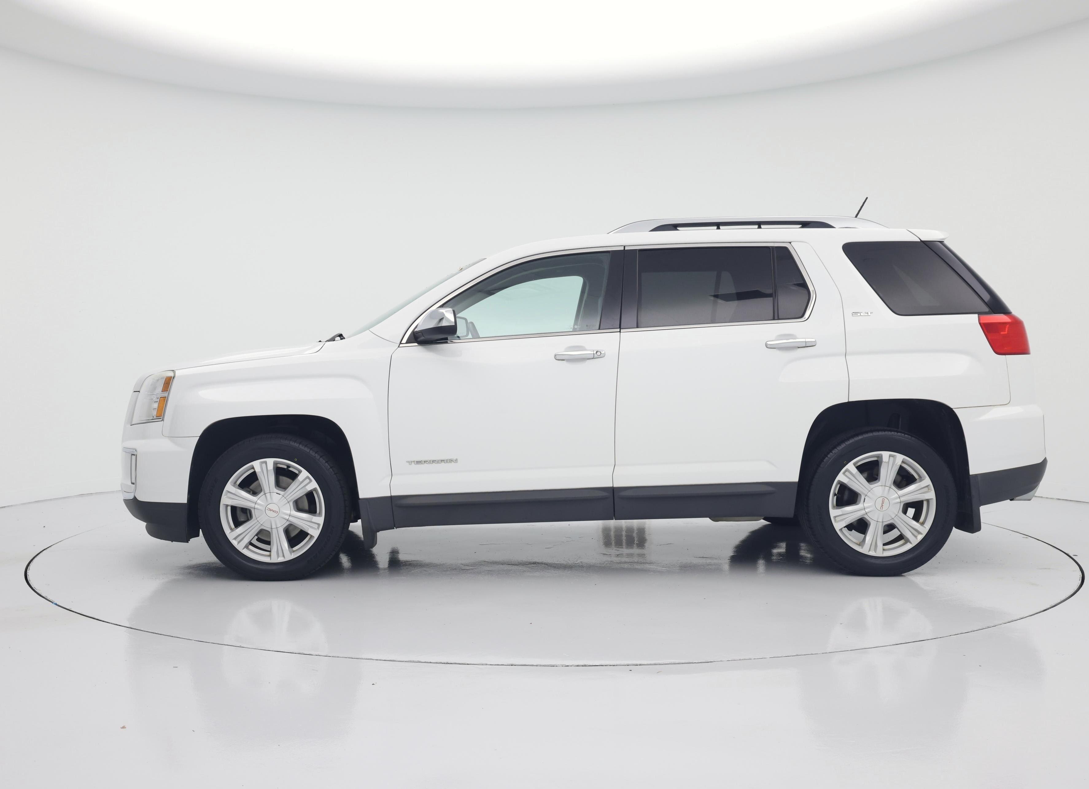 Thumbnail: 2016 GMC Terrain - 3