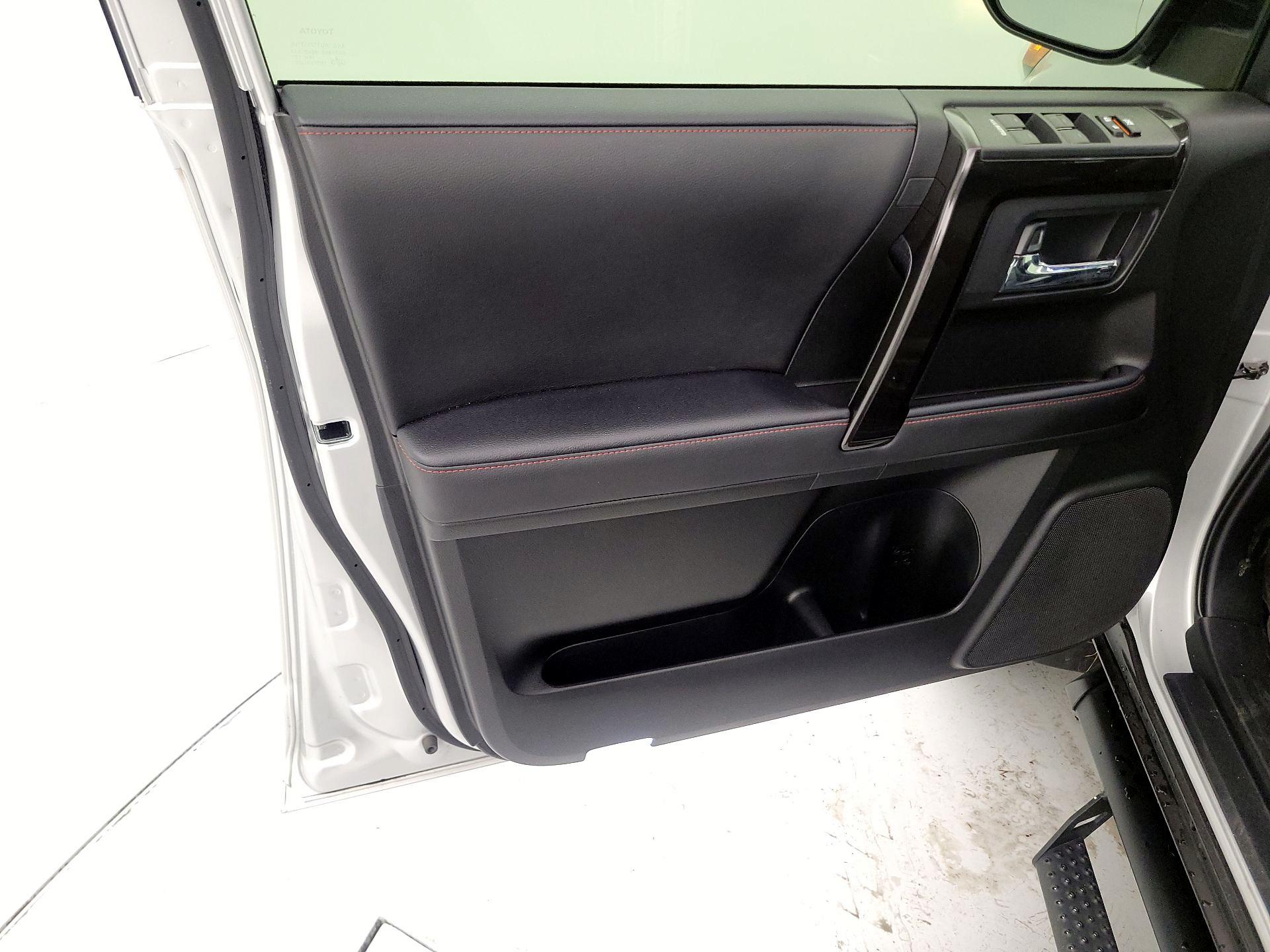 Thumbnail: 2024 Toyota 4Runner - 12